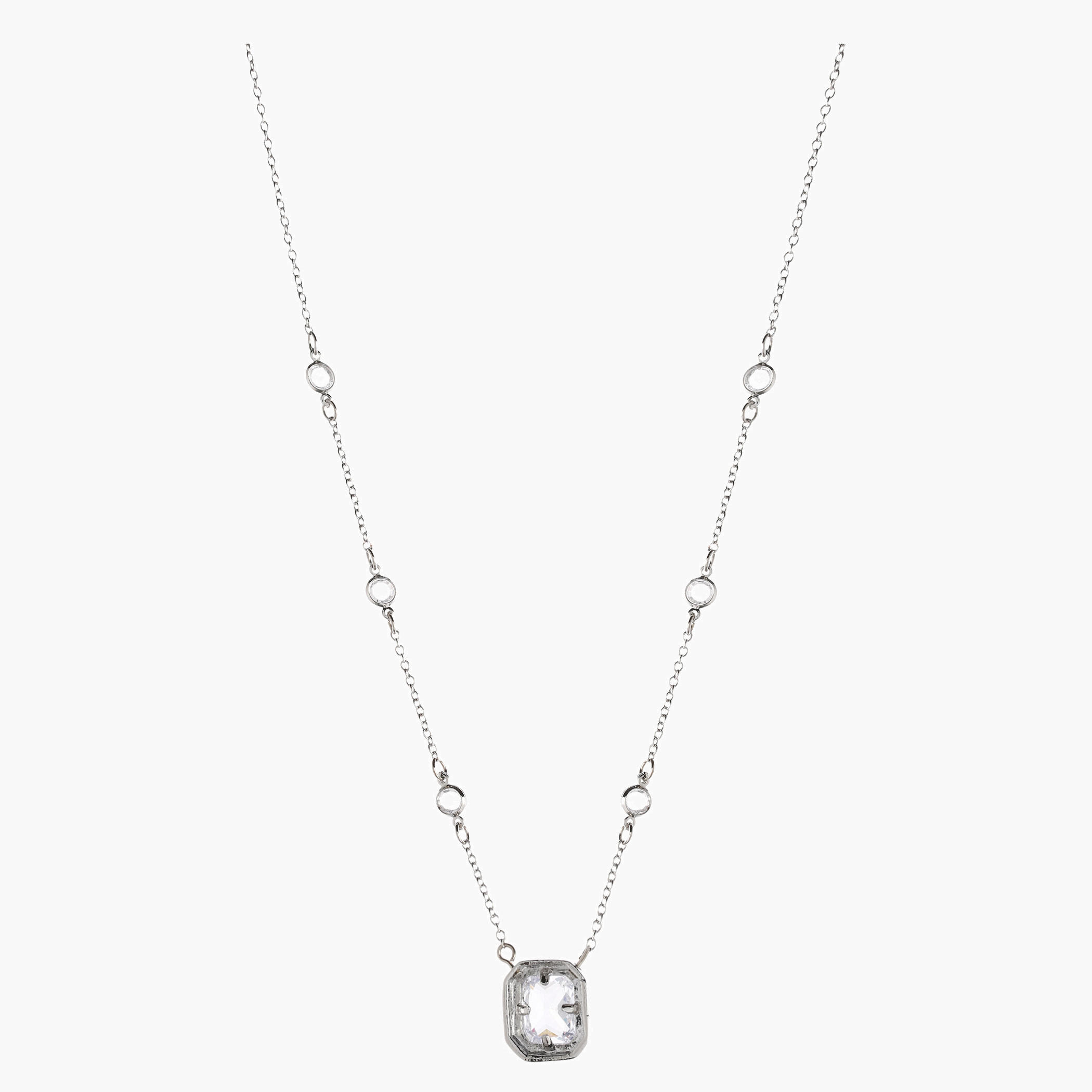 Embellished Short Necklace-women-watchesandjewellery-jewellery-necklacesandpendants-image-1