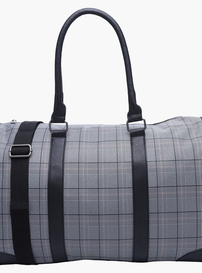 Chequered Duffle Bag-men-bags-image-4