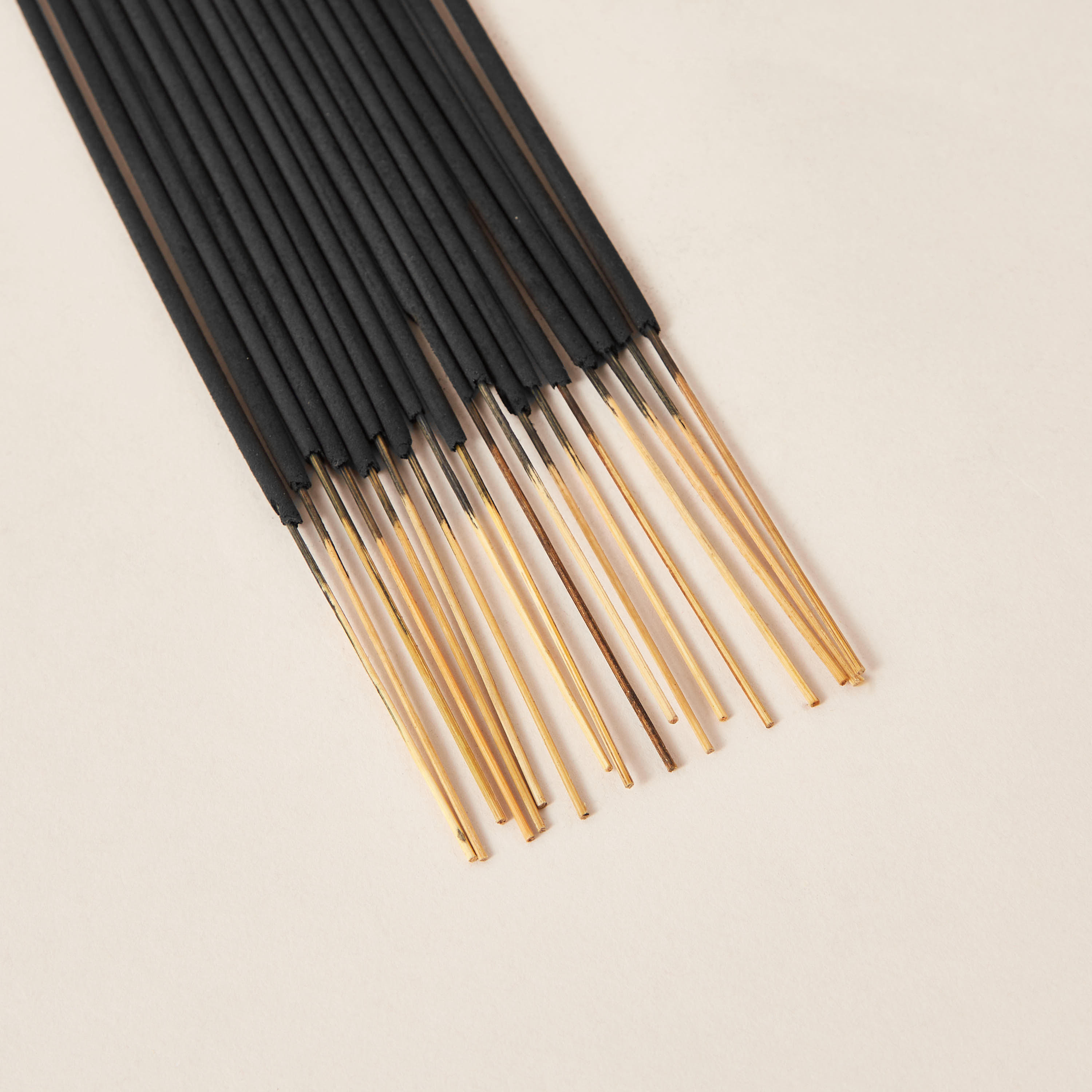 Elite d'Art Dark Amber Incense Stick - Set of 60-household-homefragrance-potpourri-image-4