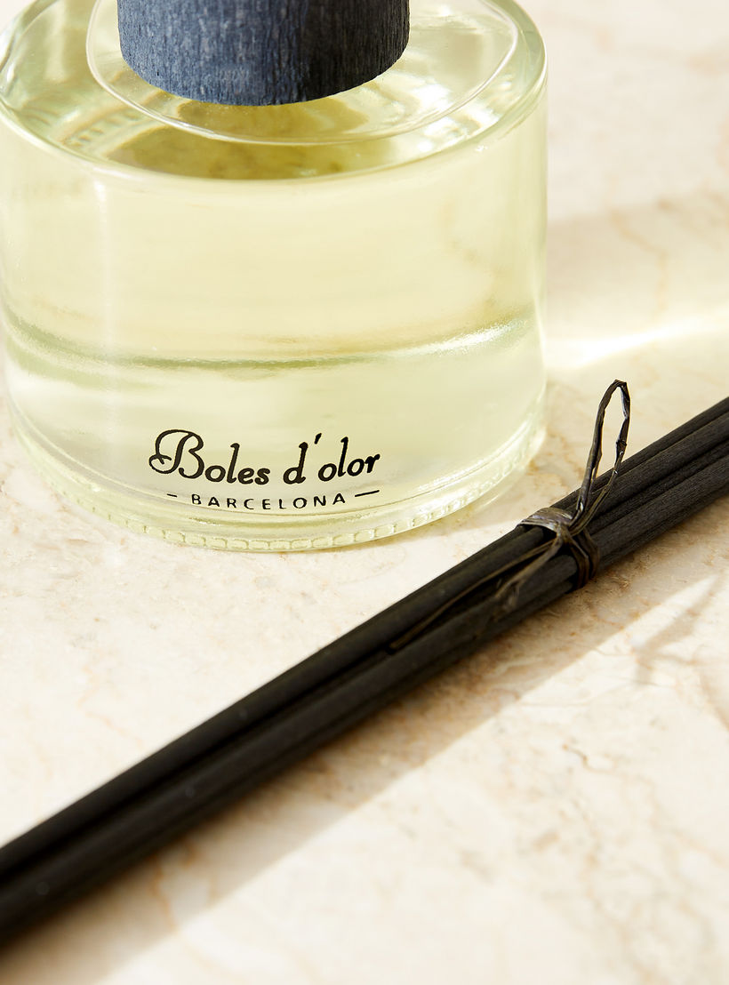 Boles d' Olor Mikado Black Edition Frutos Rojos Reed Diffuser - 125 ml-household-homefragrance-reeddiffusers-image-3