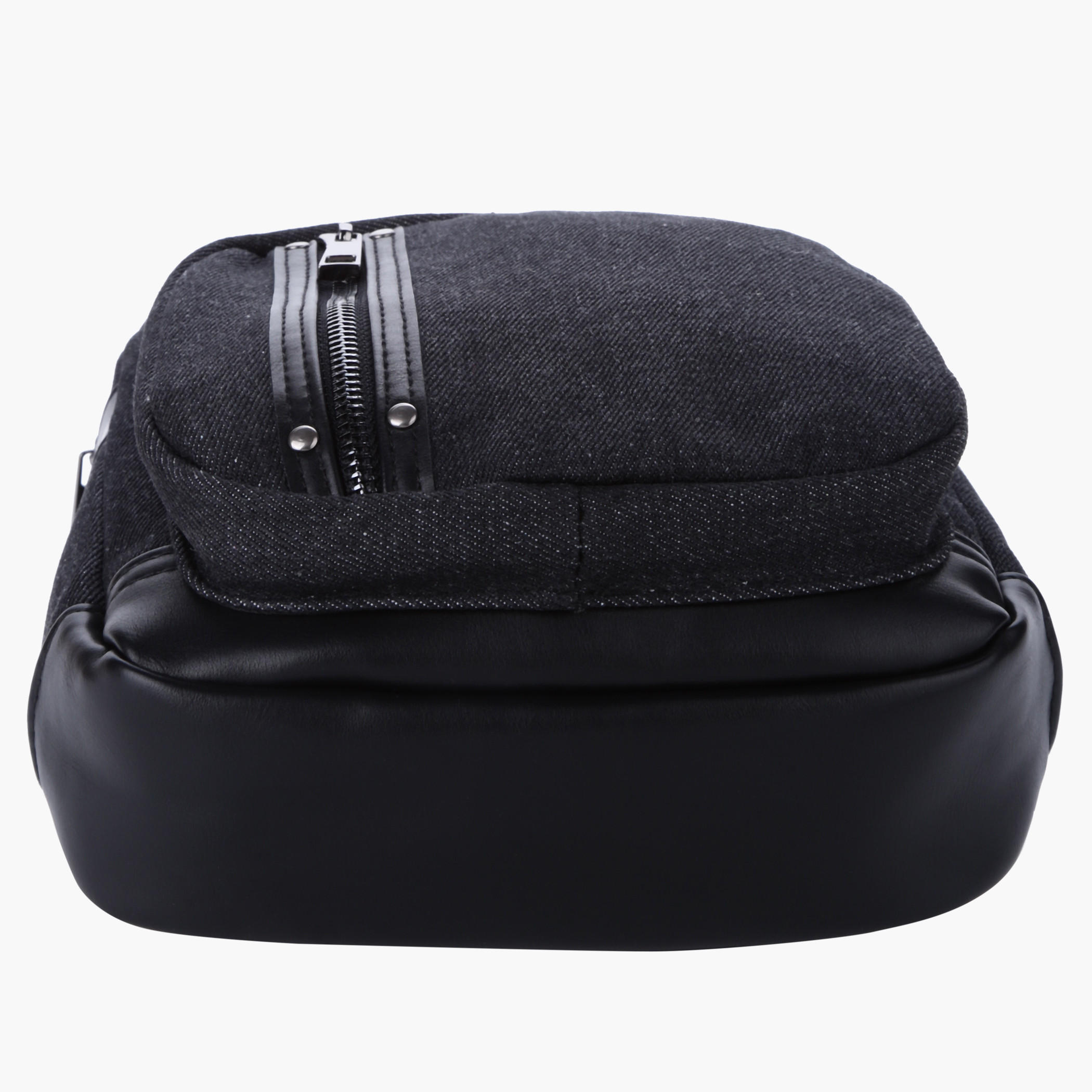 Lee Cooper Messenger Bag with Zip Closure-men-bags-image-4
