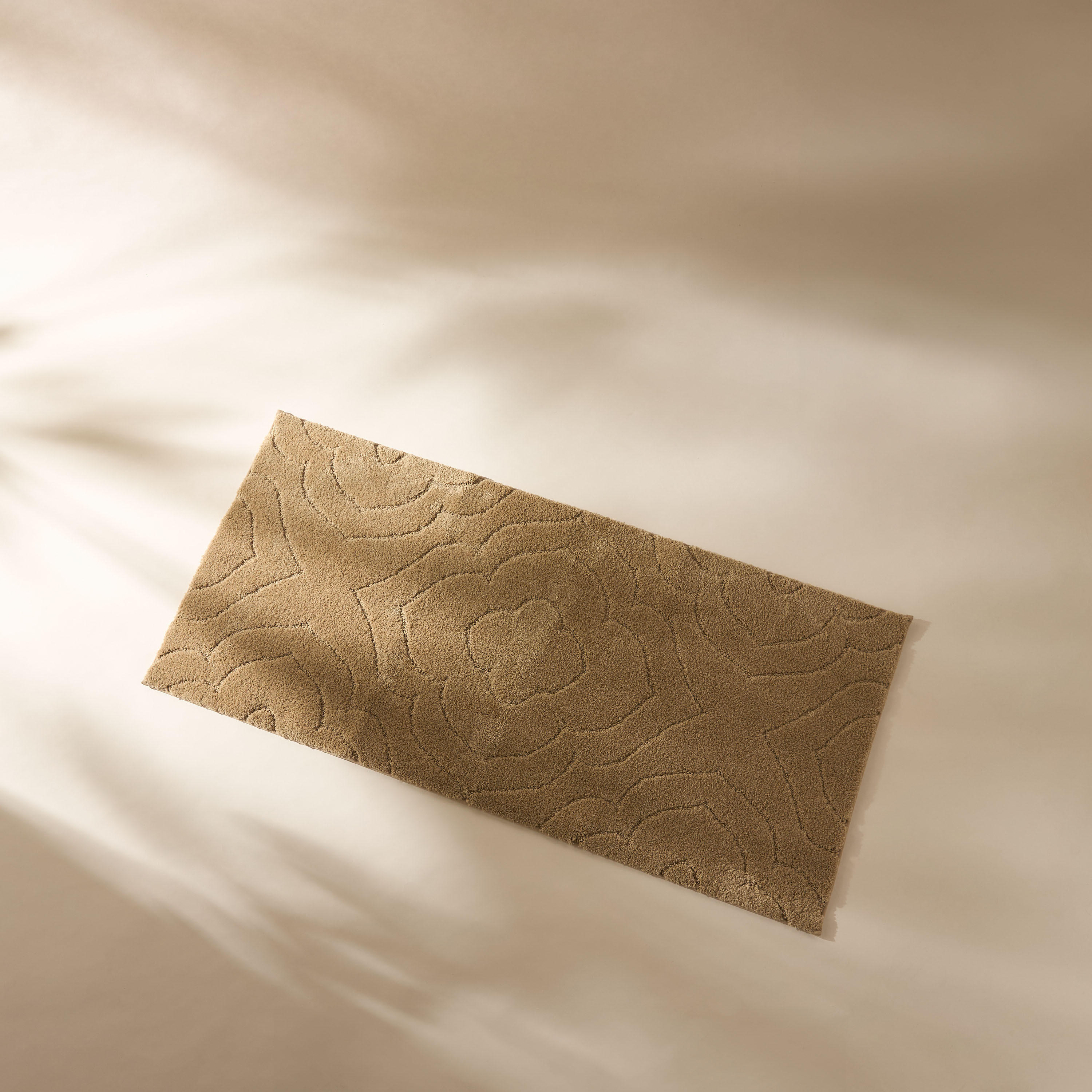 سجادة حمّام من إيليت دارت - 140x65 سم-household-bathandlaundry-bathlinen-bathmatsandtubmats-image-1