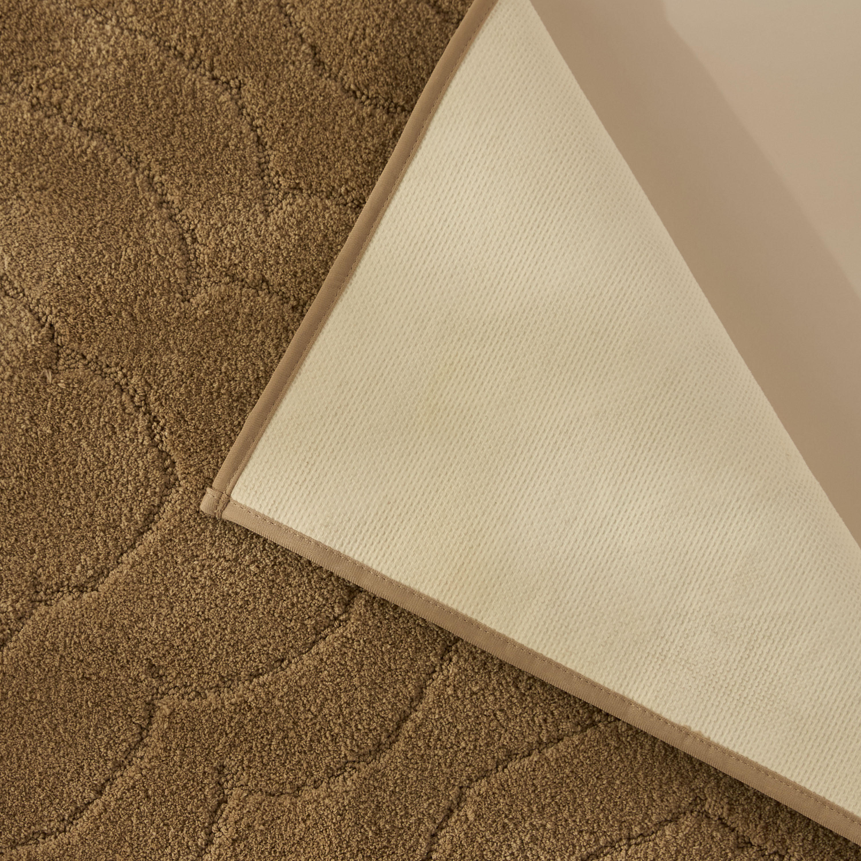 سجادة حمّام من إيليت دارت - 140x65 سم-household-bathandlaundry-bathlinen-bathmatsandtubmats-image-4