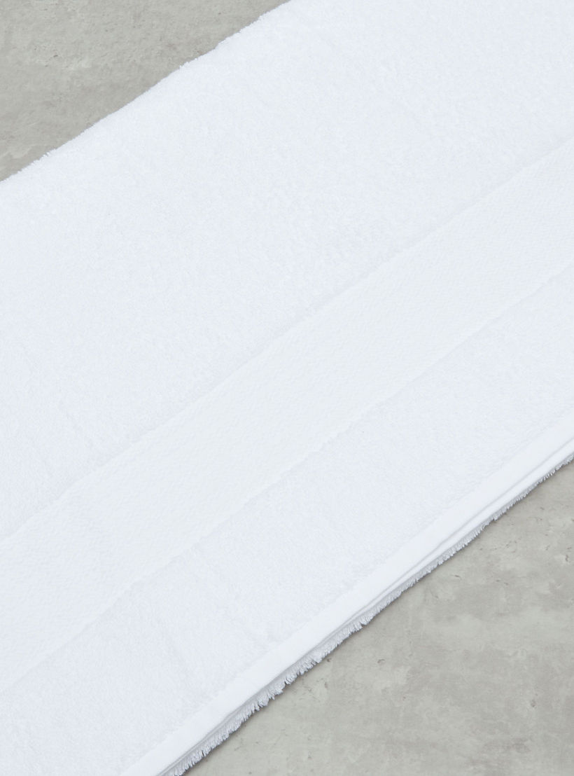 منشفة حمّام بارزة الملمس - 140x70 سم-household-bathandlaundry-bathlinen-towels-image-2