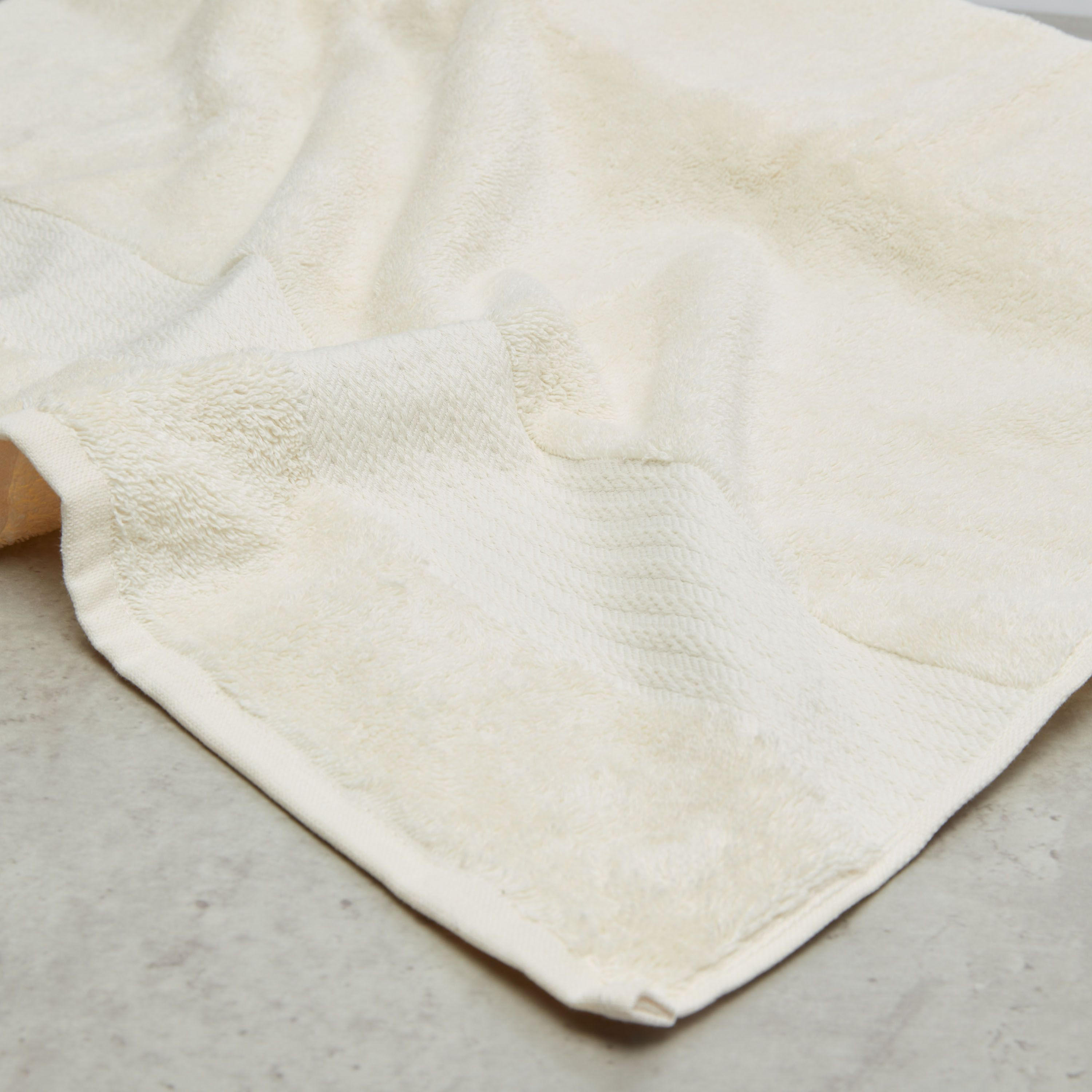 منشفة حمّام بارزة الملمس - 150x90 سم-household-bathandlaundry-bathlinen-towels-image-1