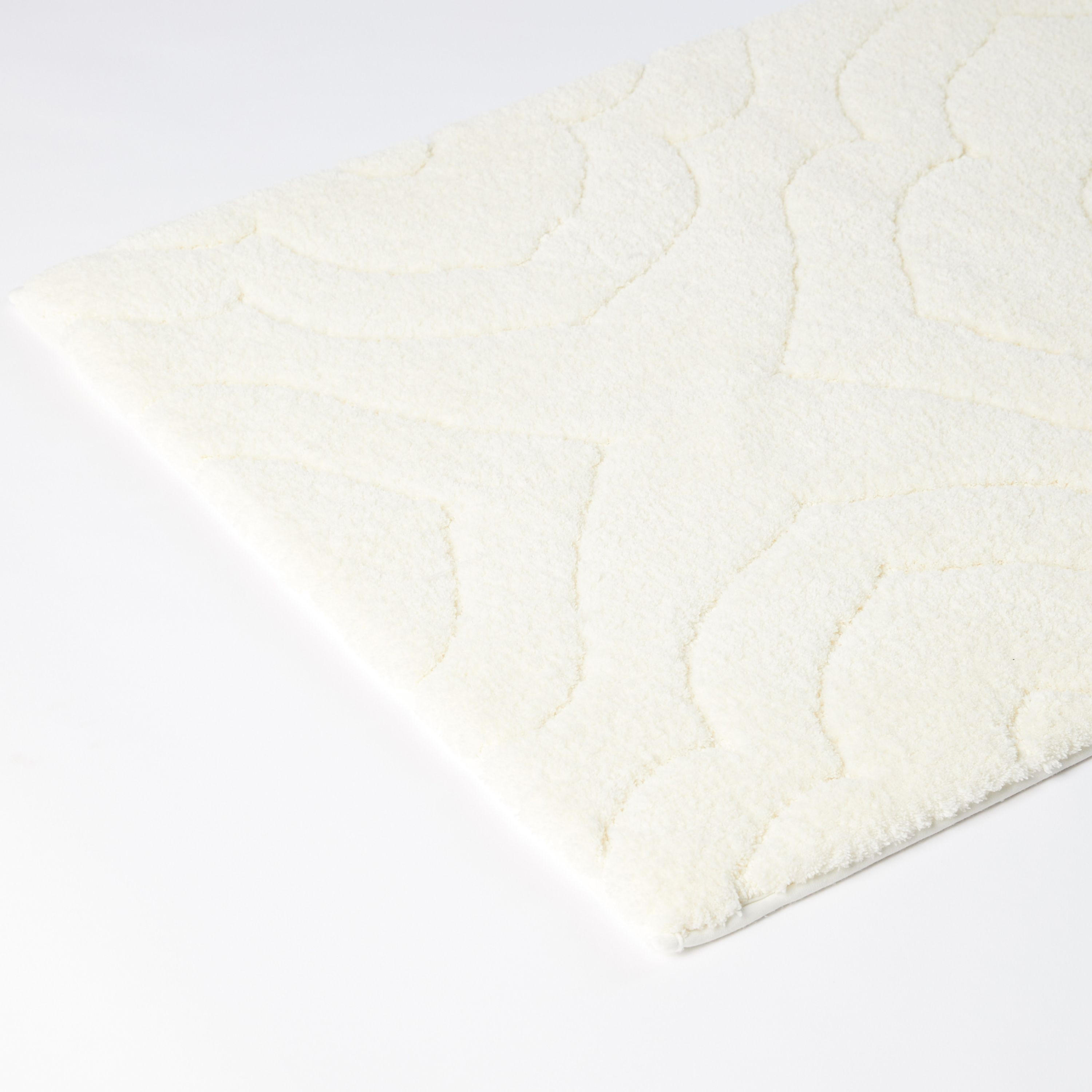 سجادة حمام منعقدة لاكشري درايلون - 65x140 سم-household-bathandlaundry-bathlinen-bathmatsandtubmats-image-2