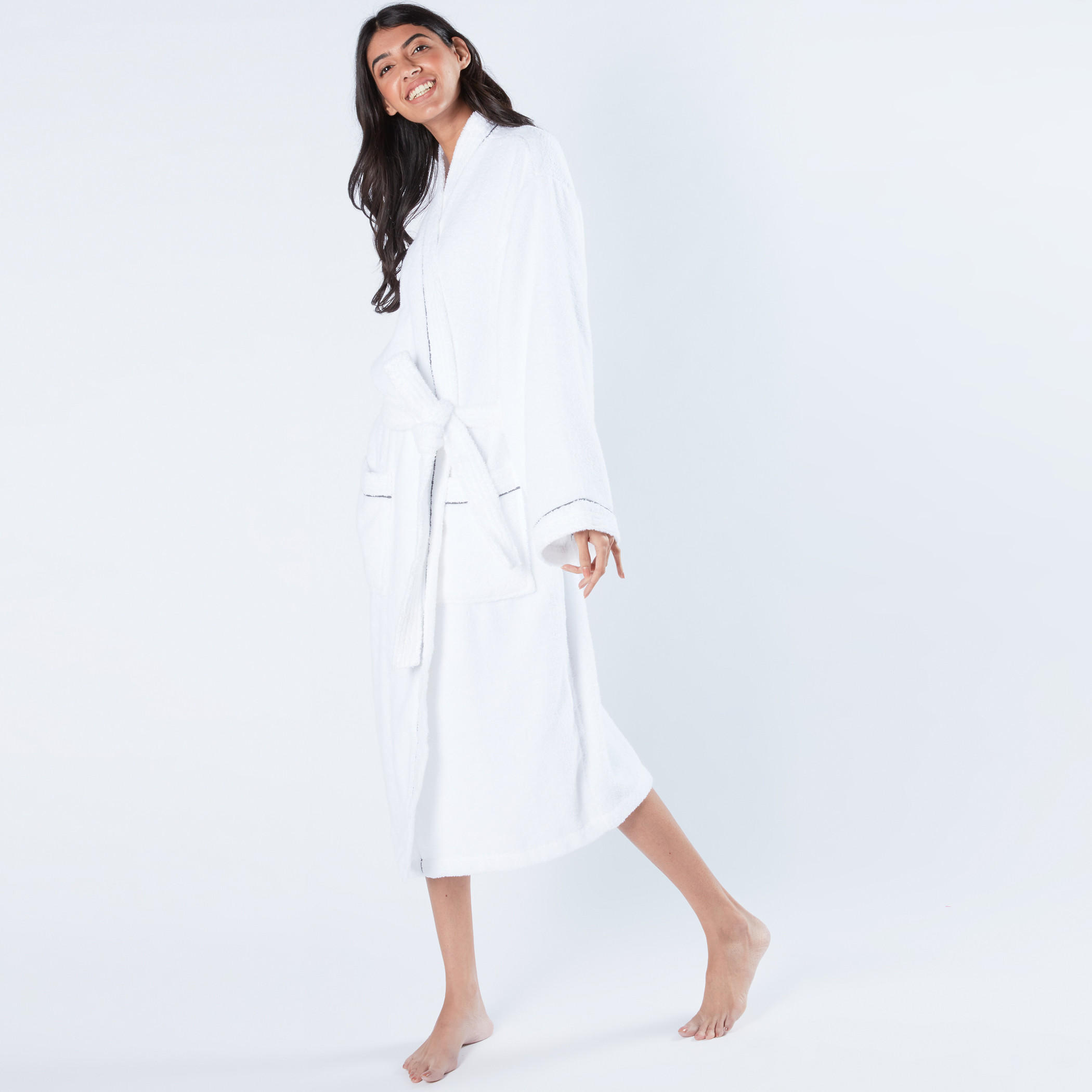Textured Kimono Bathrobe with Tie Up and Pocket Detail-household-bathandlaundry-bathlinen-bathrobesandslippers-bathrobes-image-1