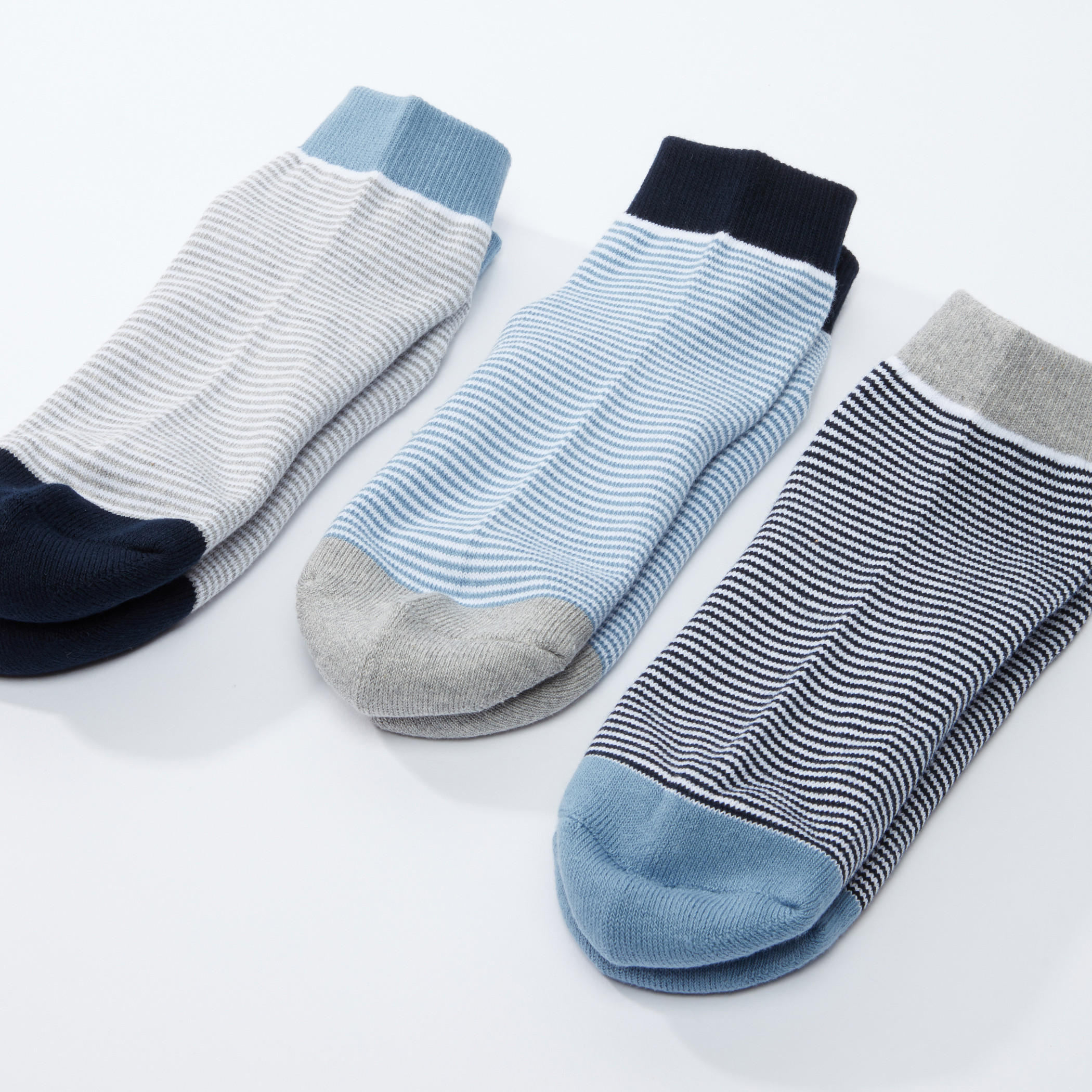 جوارب مقلّمة بطول الكاحل - طقم من 3 ازواج-men-socks-image-1