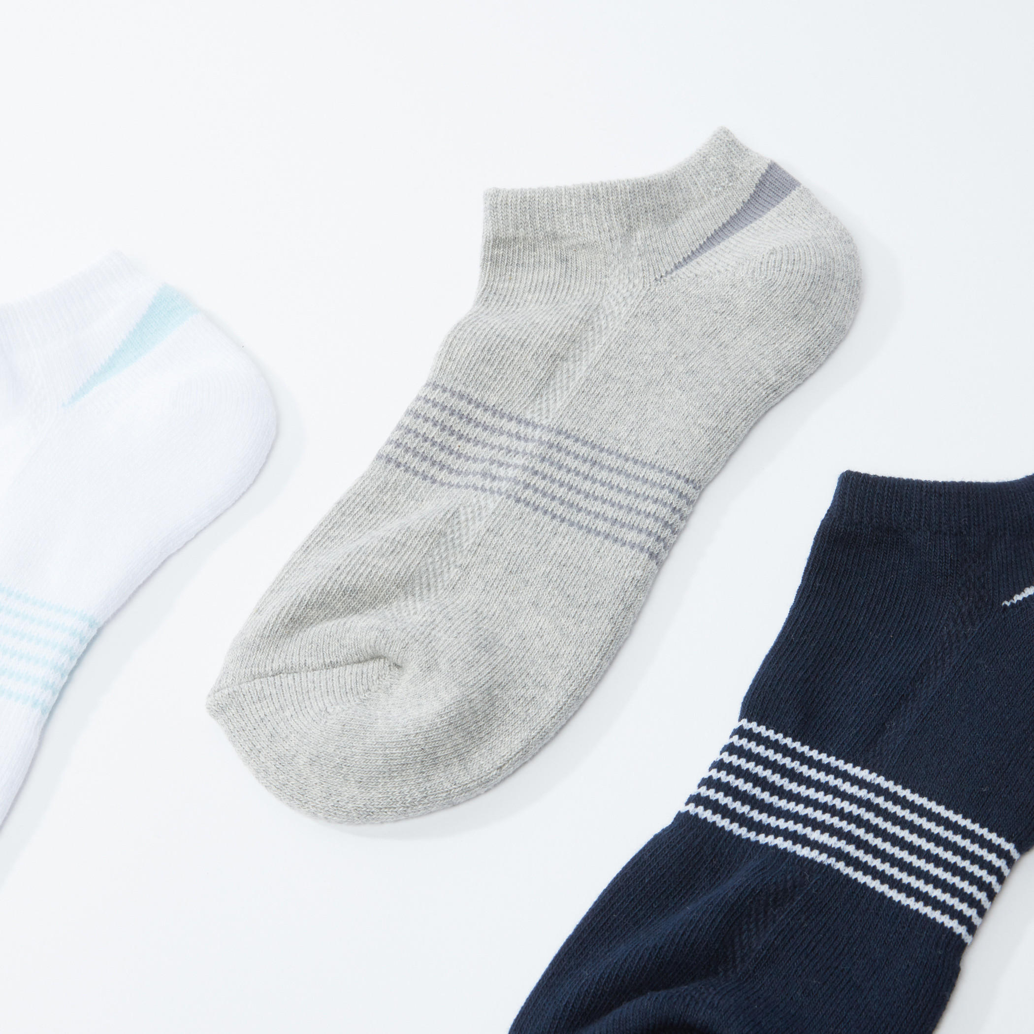 جوارب مقلّمة بطول الكاحل - طقم من 3 أزواج-men-socks-image-2