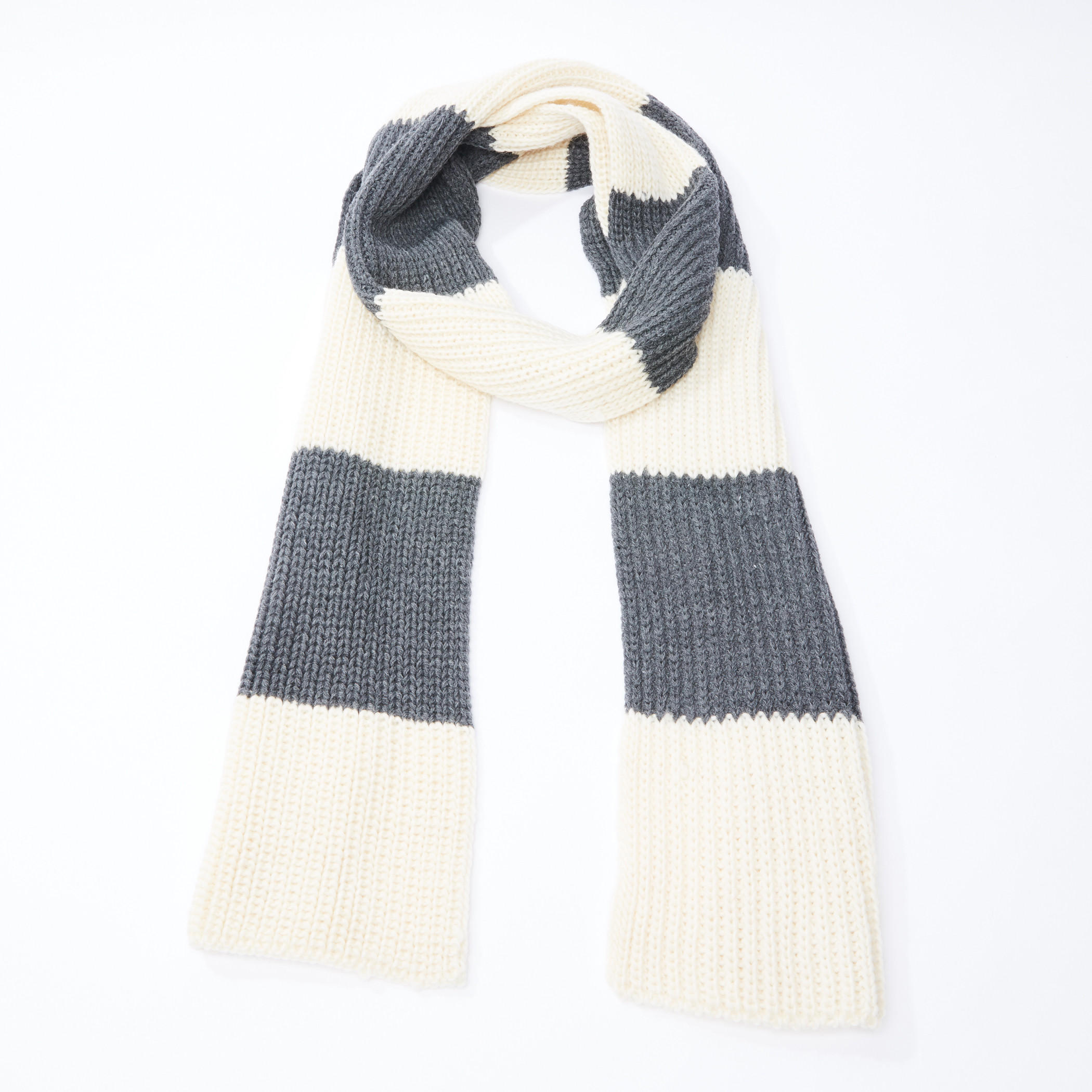 شال بارز الملمس-men-scarvesandgloves-image-2