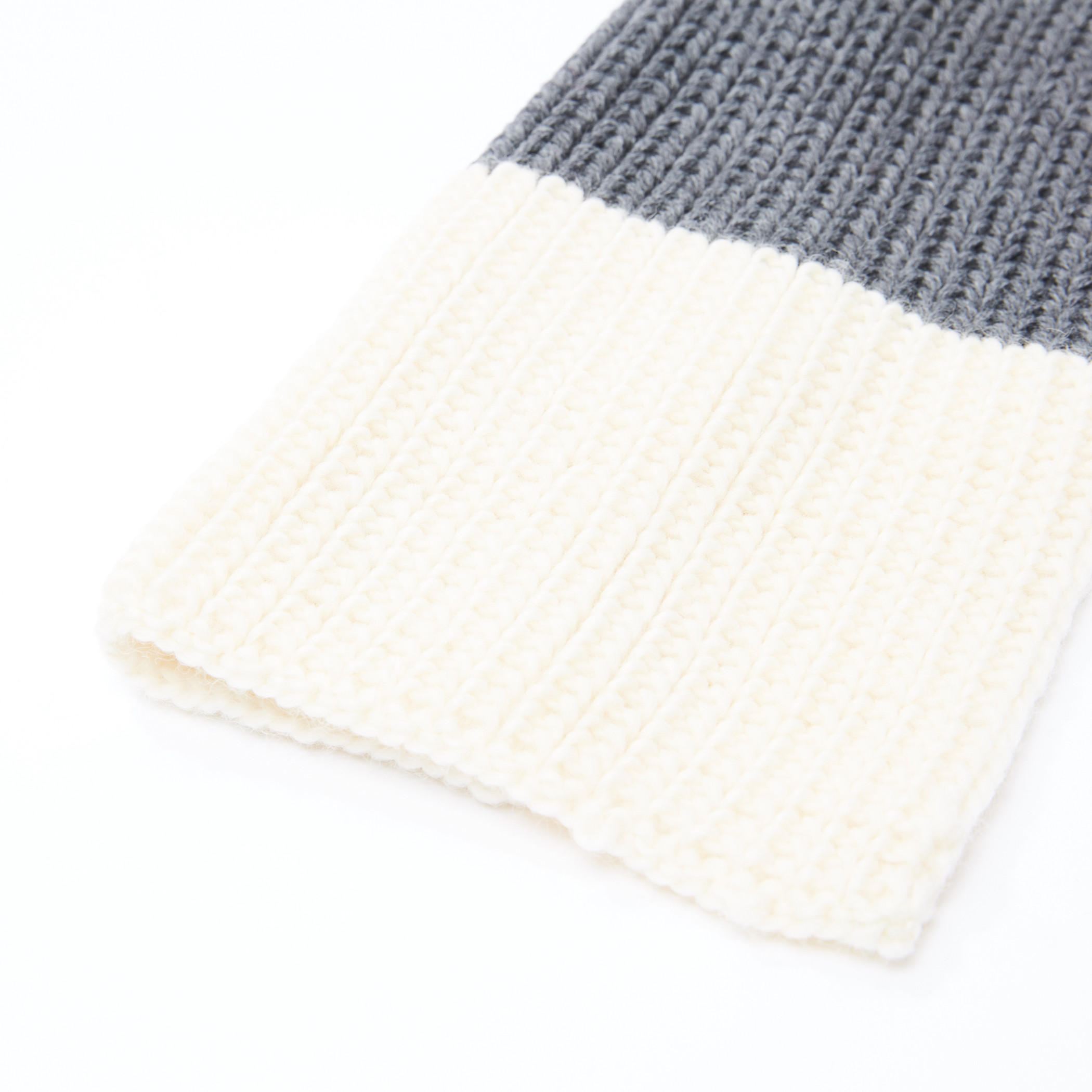 شال بارز الملمس-men-scarvesandgloves-image-1