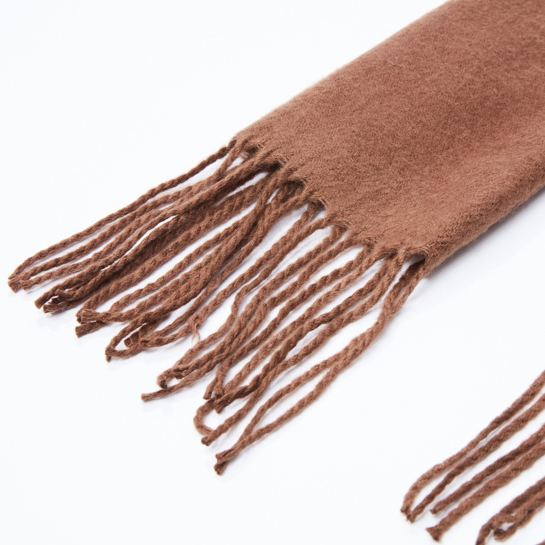 وشاح بارز الملمس بشراشيب-men-scarvesandgloves-image-1