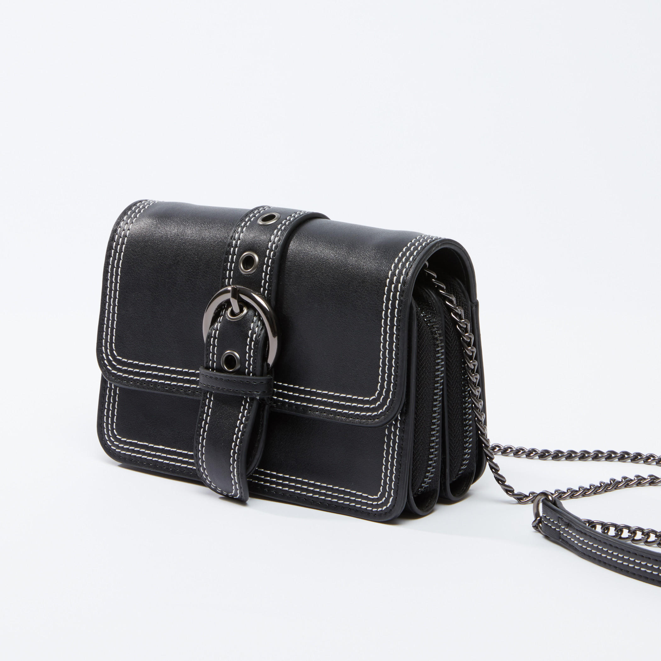 حقيبة كروس بودي بإبزيم إغلاق وحمّالة سلسلة ودرزات-women-bagsandwallets-handbags-image-1