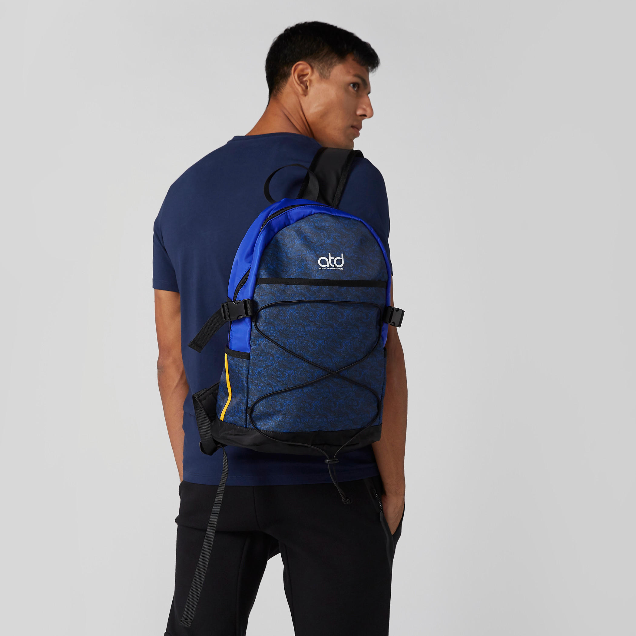 حقيبة ظهر برباط وطبعات-men-bags-image-4