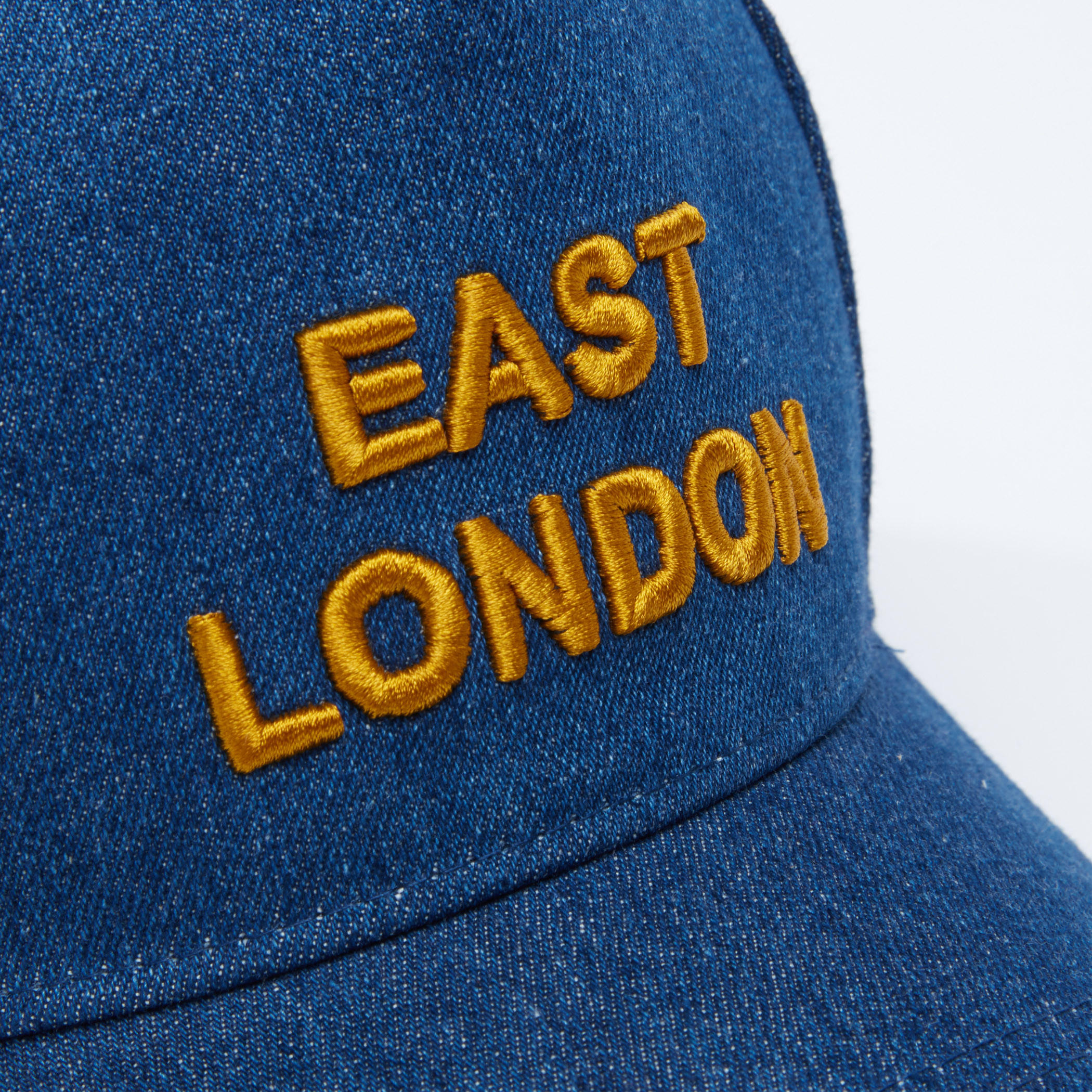 قبعة كاب مطرّزة بشريط إغلاق لاصق-men-caps-image-2