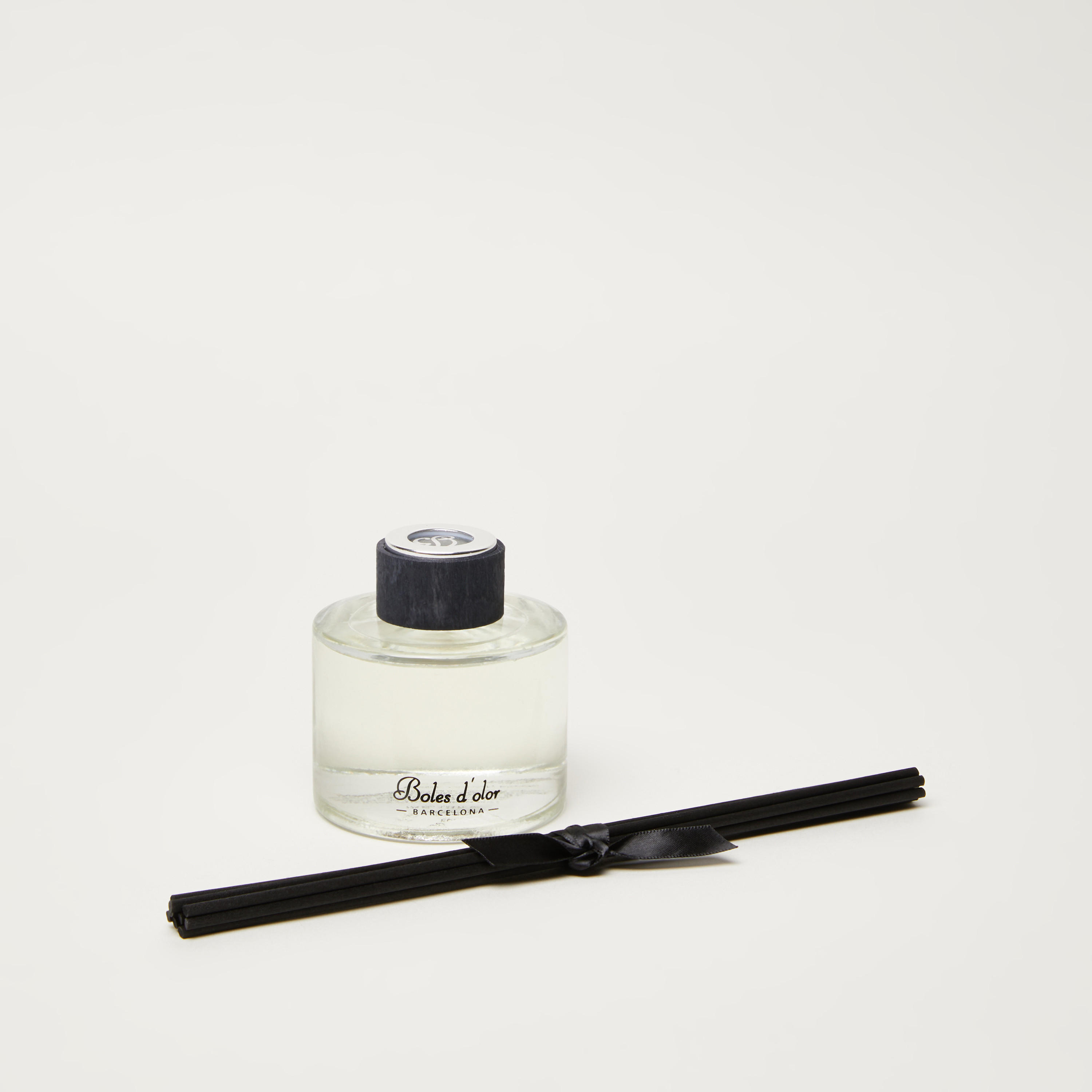 Boles d' Olor Flor de Loto Black Edition Mikado Reed Diffuser - 125 ml-household-homefragrance-reeddiffusers-image-2