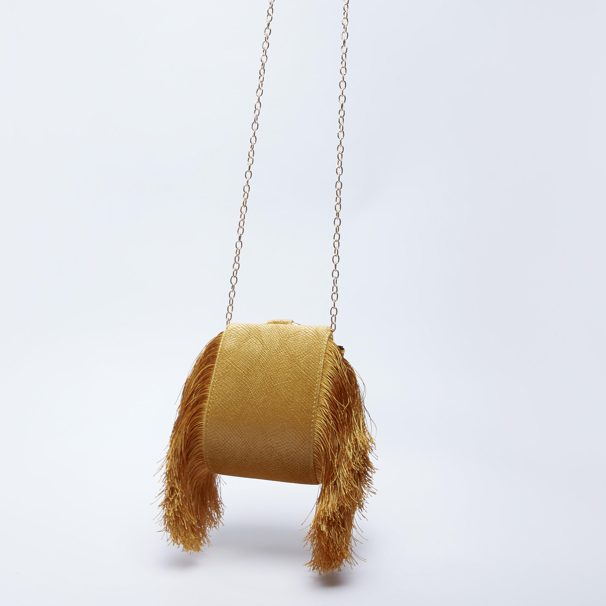 حقيبة ساتشيل بمقبض مستدير وسلسلة ميتاليك وشراشيب-women-bagsandwallets-handbags-image-2