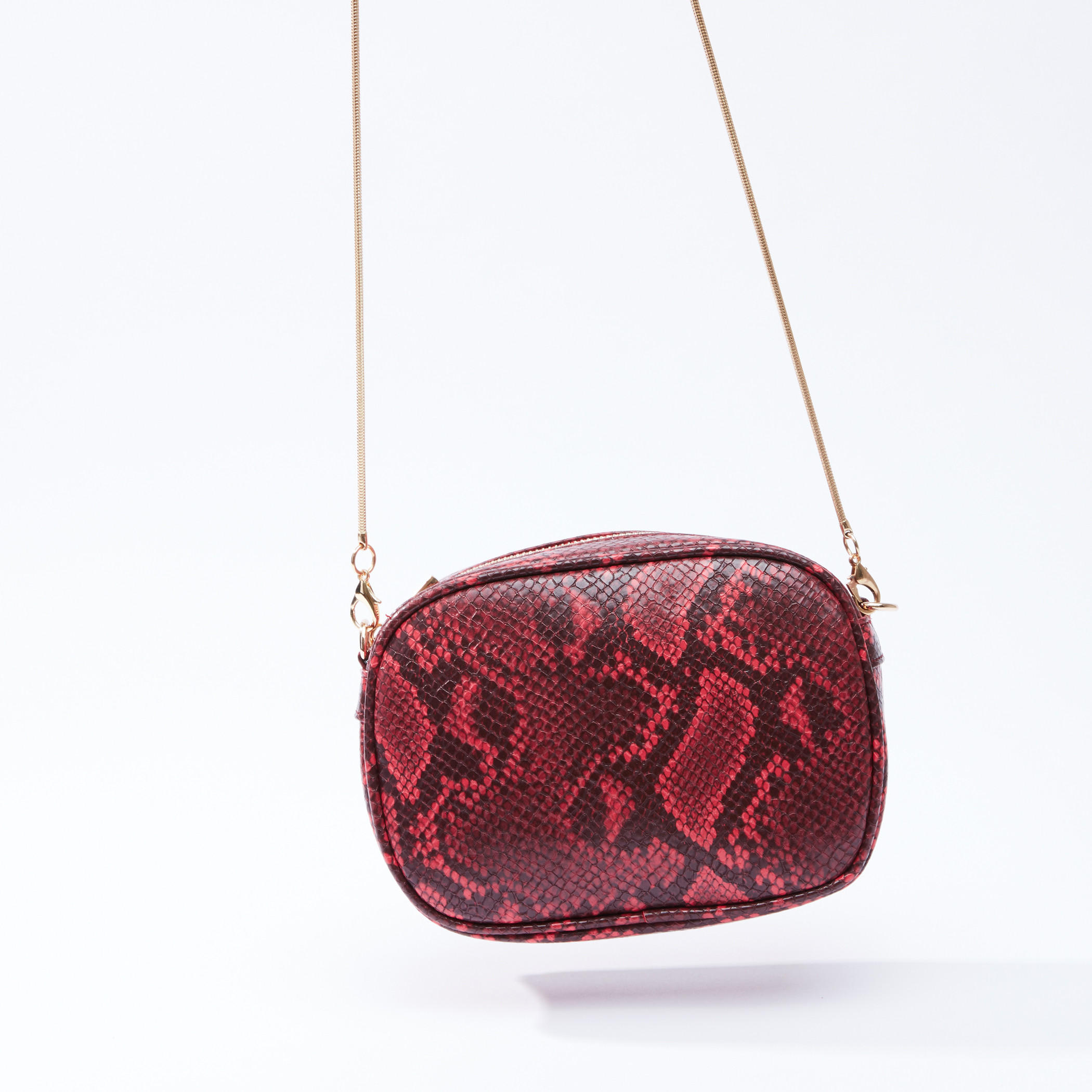 حقيبة كروس بودي بسلسلة ميتاليك وطبعات-women-bagsandwallets-handbags-image-3