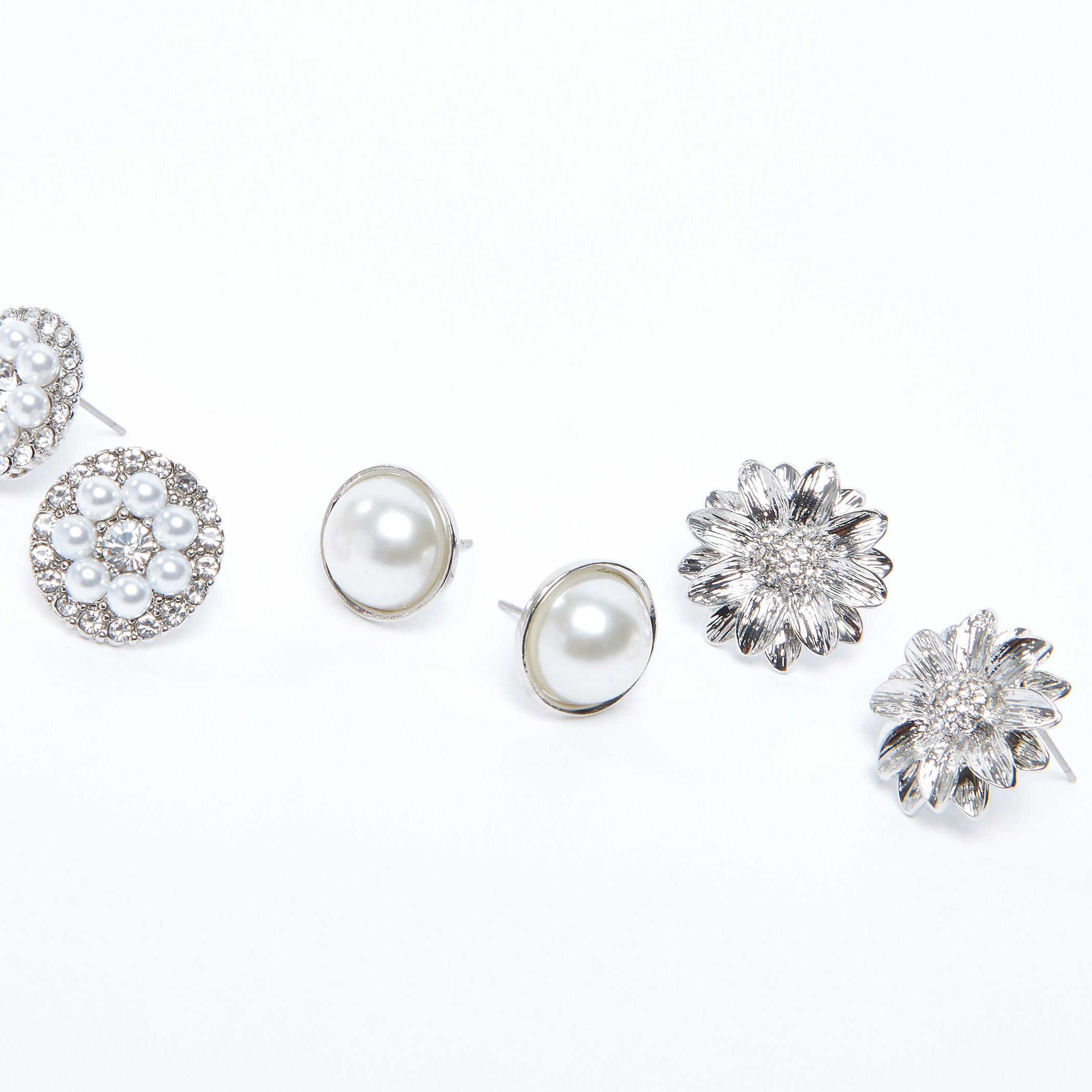 أقراط متنوعة بمكبس إغلاق - طقم من 3 قطع-women-watchesandjewellery-jewellery-earrings-image-1
