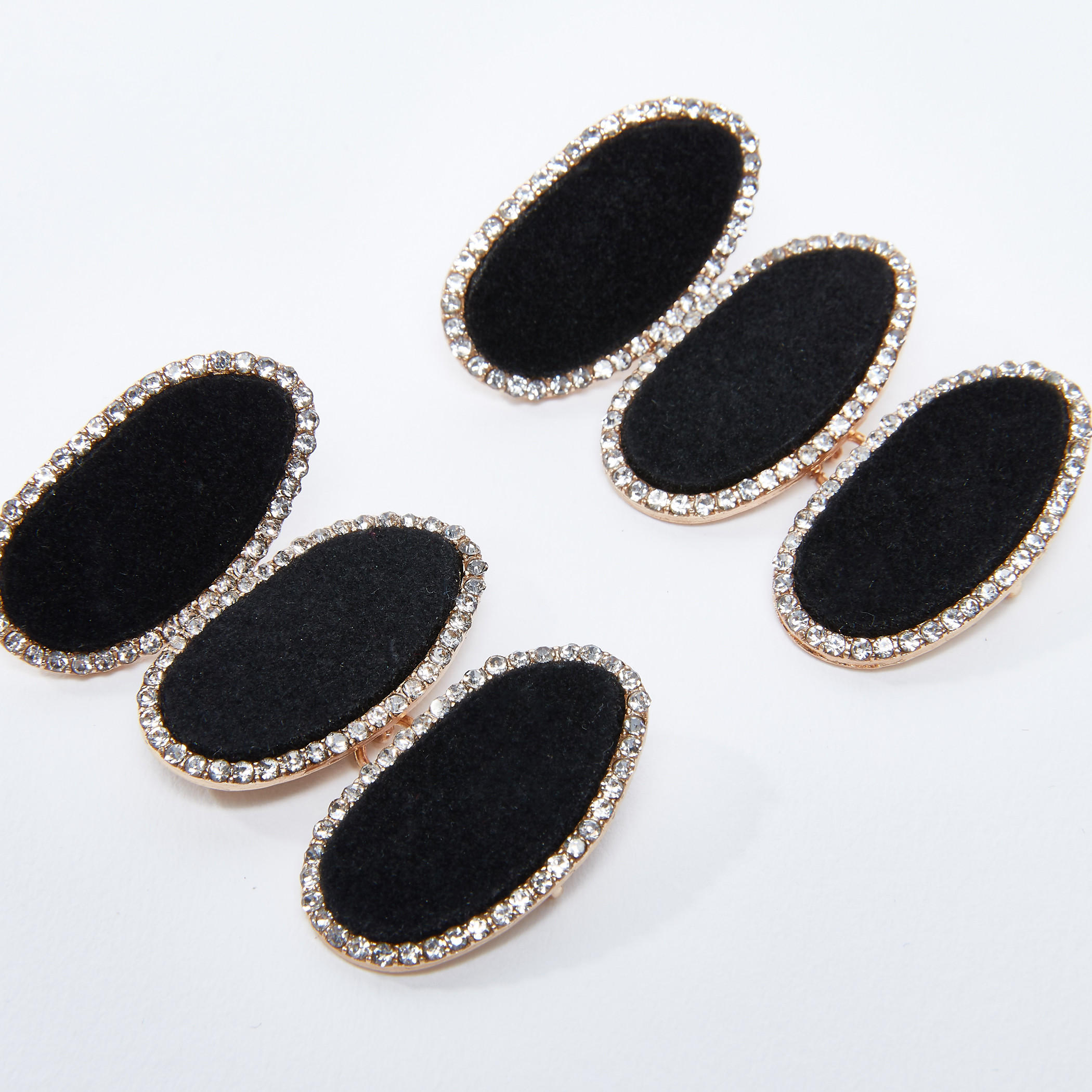 أقراط مرصّعة بدلايات ومكبس إغلاق-women-watchesandjewellery-jewellery-earrings-image-2