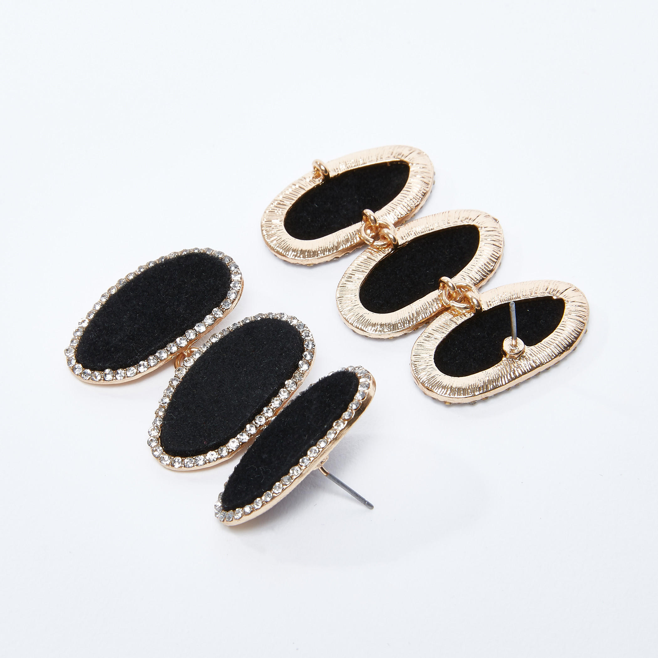أقراط مرصّعة بدلايات ومكبس إغلاق-women-watchesandjewellery-jewellery-earrings-image-1