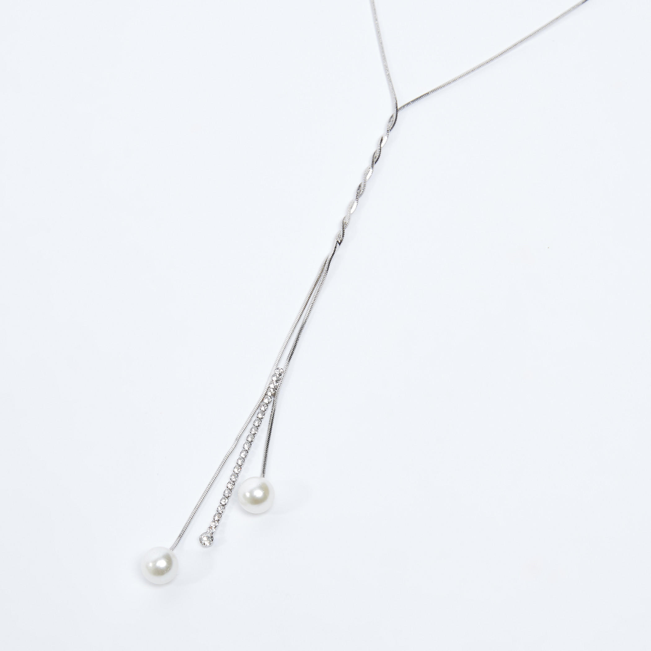 قلادة طويلة بتفاصيل لؤلؤ ومشبك إغلاق-women-watchesandjewellery-jewellery-necklacesandpendants-image-3