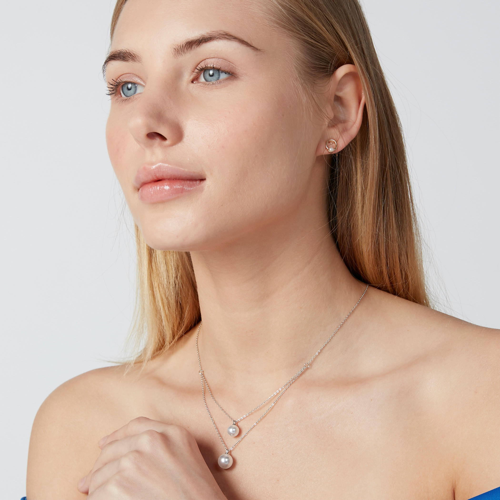 قلادة طبقات بتفاصيل لؤلؤ ومشبك إغلاق-women-watchesandjewellery-jewellery-necklacesandpendants-image-2