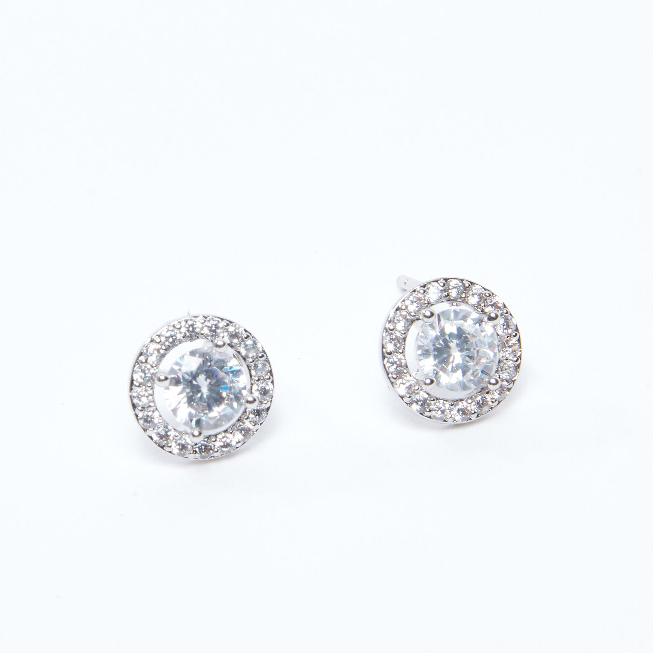 أقراط مستديرة بتفاصيل مرصّعة-women-watchesandjewellery-jewellery-earrings-image-3