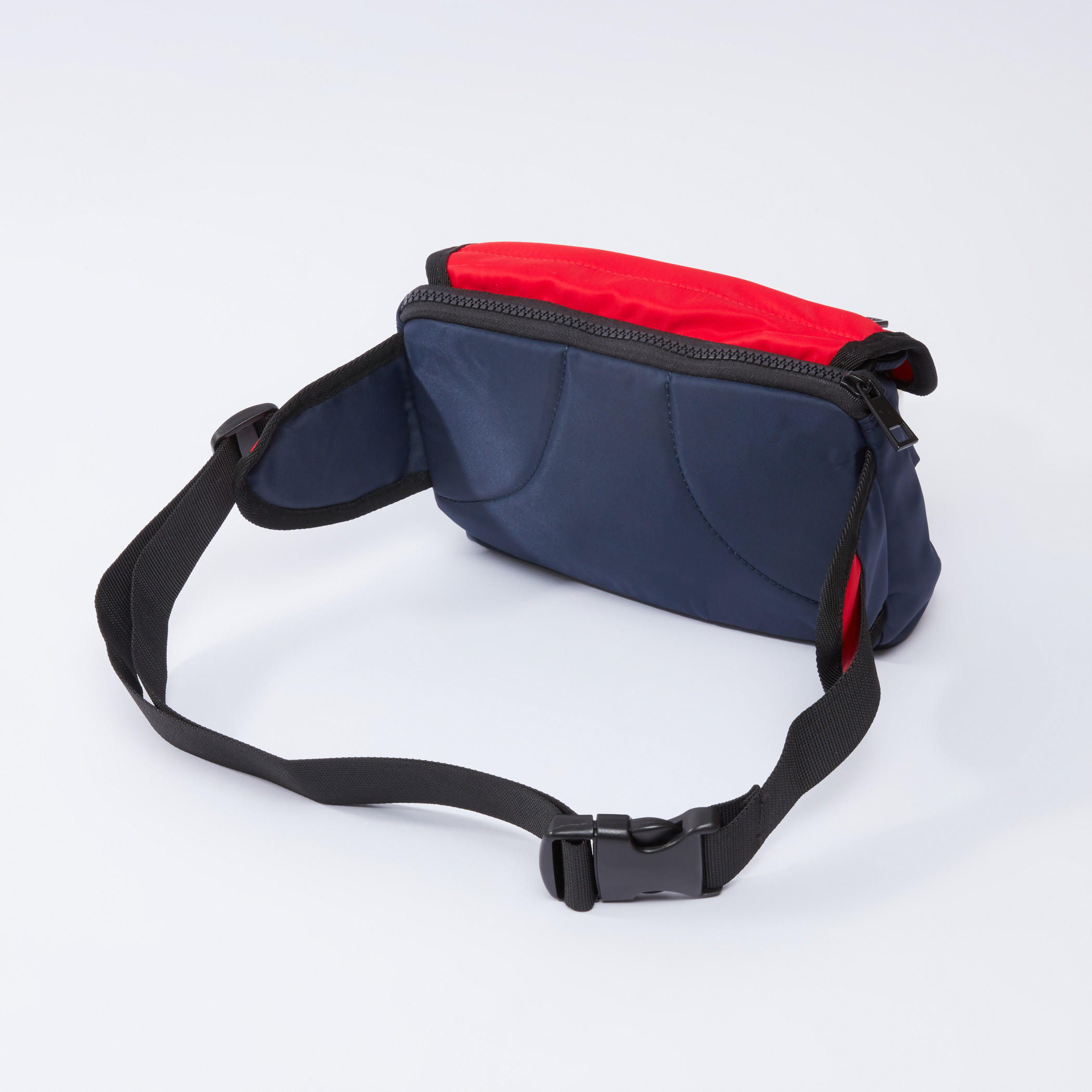 حقيبة فاني متعددة الأقسام بسحّاب إغلاق-men-bags-image-3