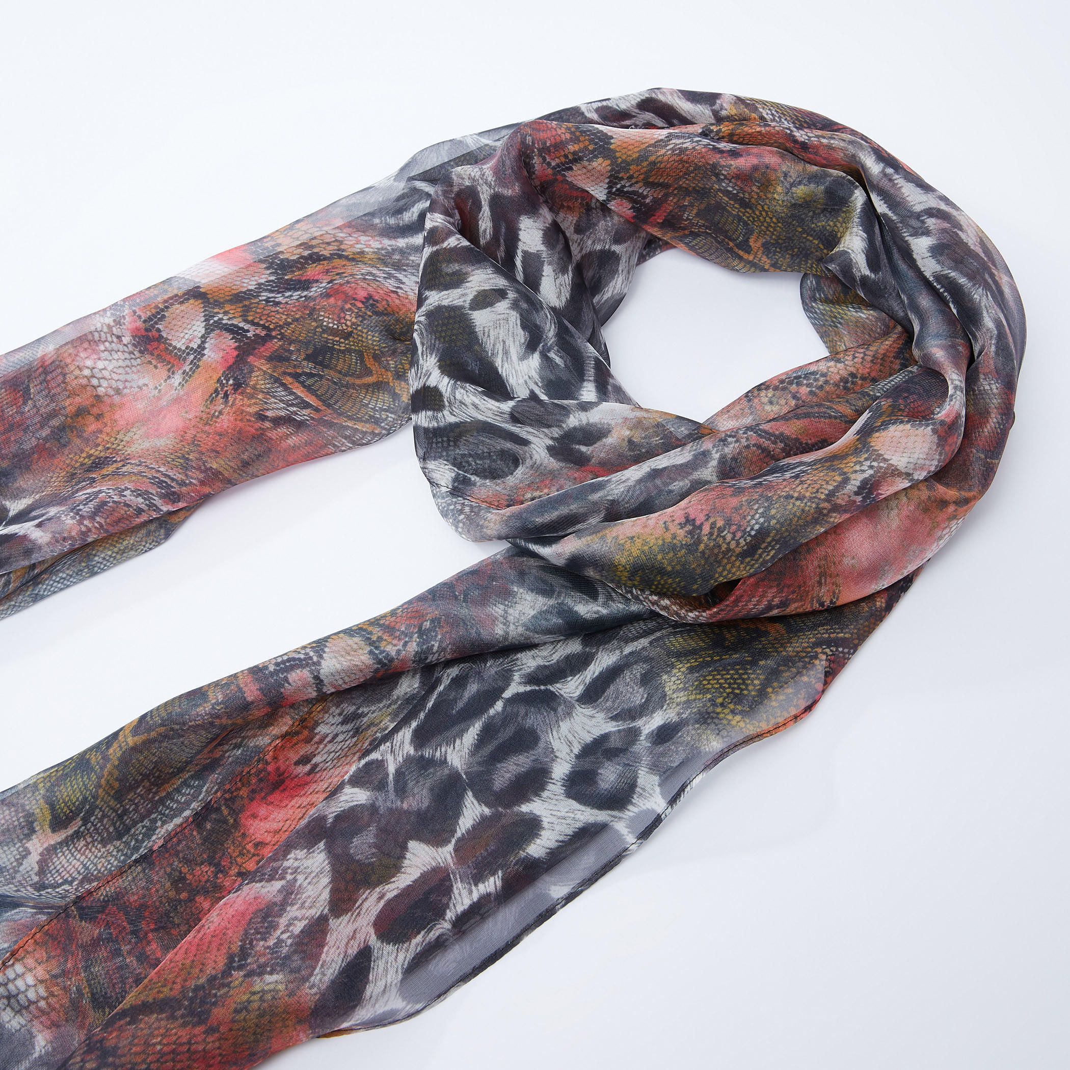 وشاح بطبعات-women-clothingaccessories-scarves-image-3