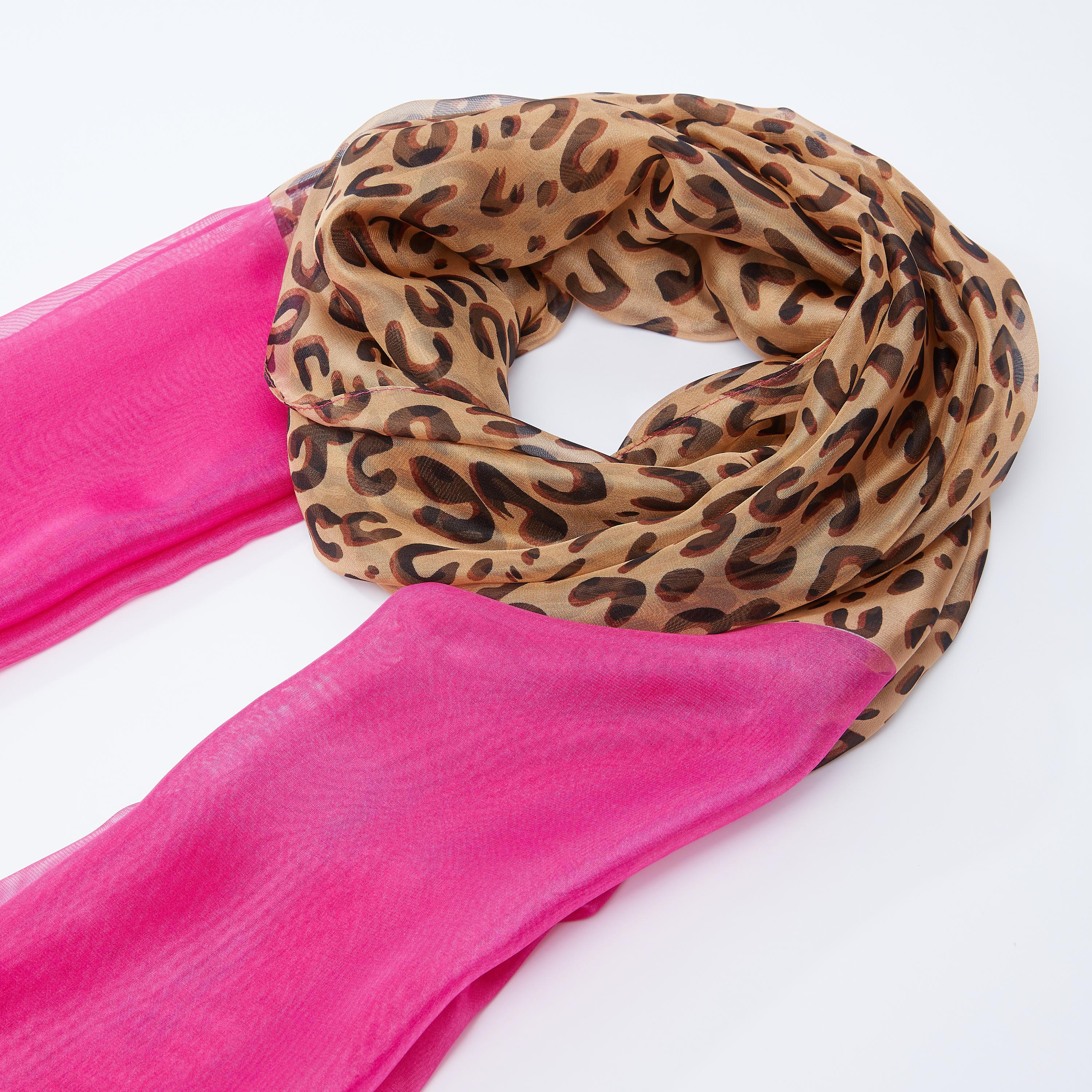 وشاح بطبعات-women-clothingaccessories-scarves-image-3