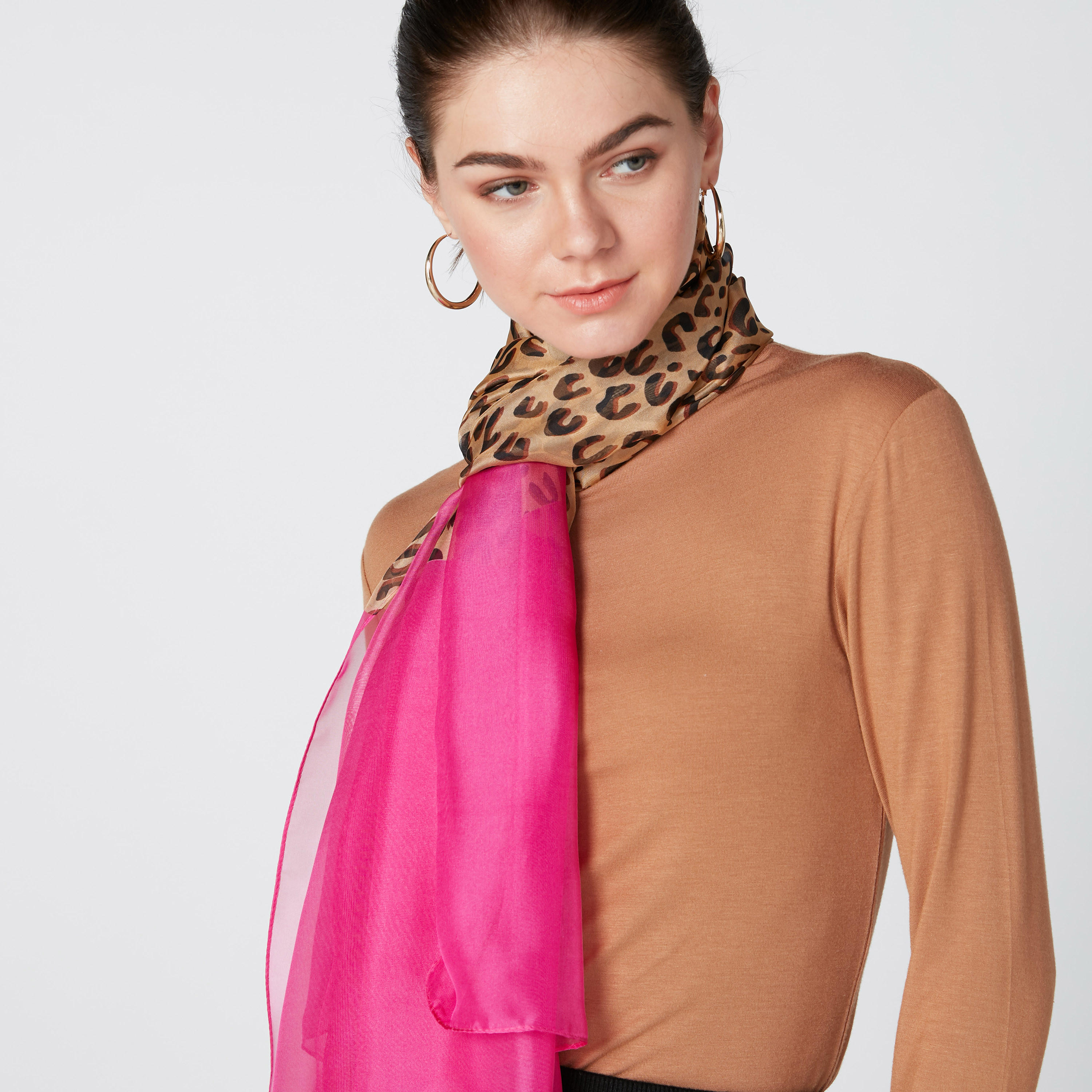 وشاح بطبعات-women-clothingaccessories-scarves-image-2
