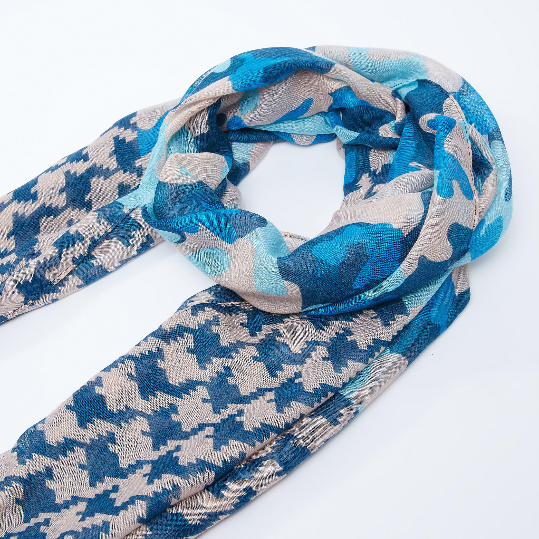 وشاح مستطيل بطبعات-women-clothingaccessories-scarves-image-3