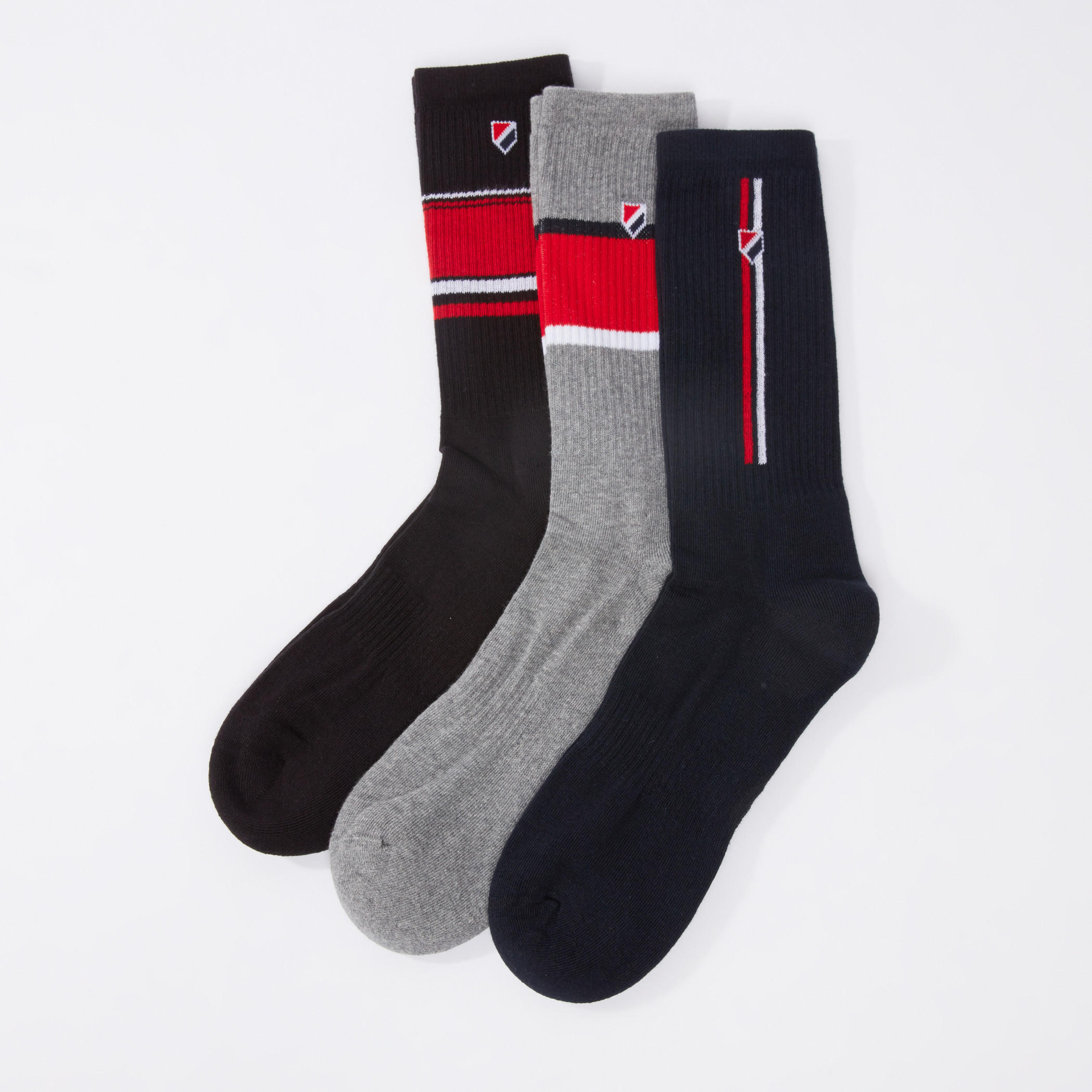 جوارب رياضية قصيرة - طقم من 3 أزواج-men-socks-image-1