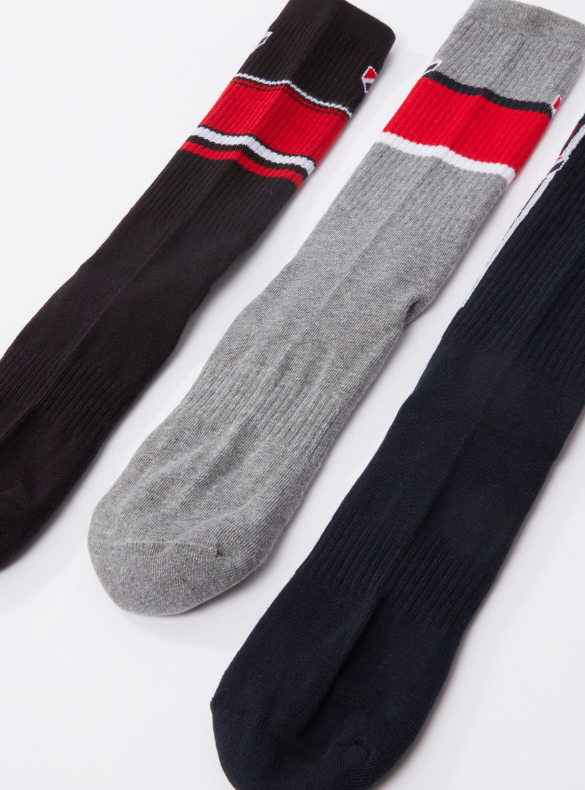 جوارب رياضية قصيرة - طقم من 3 أزواج-men-socks-image-3