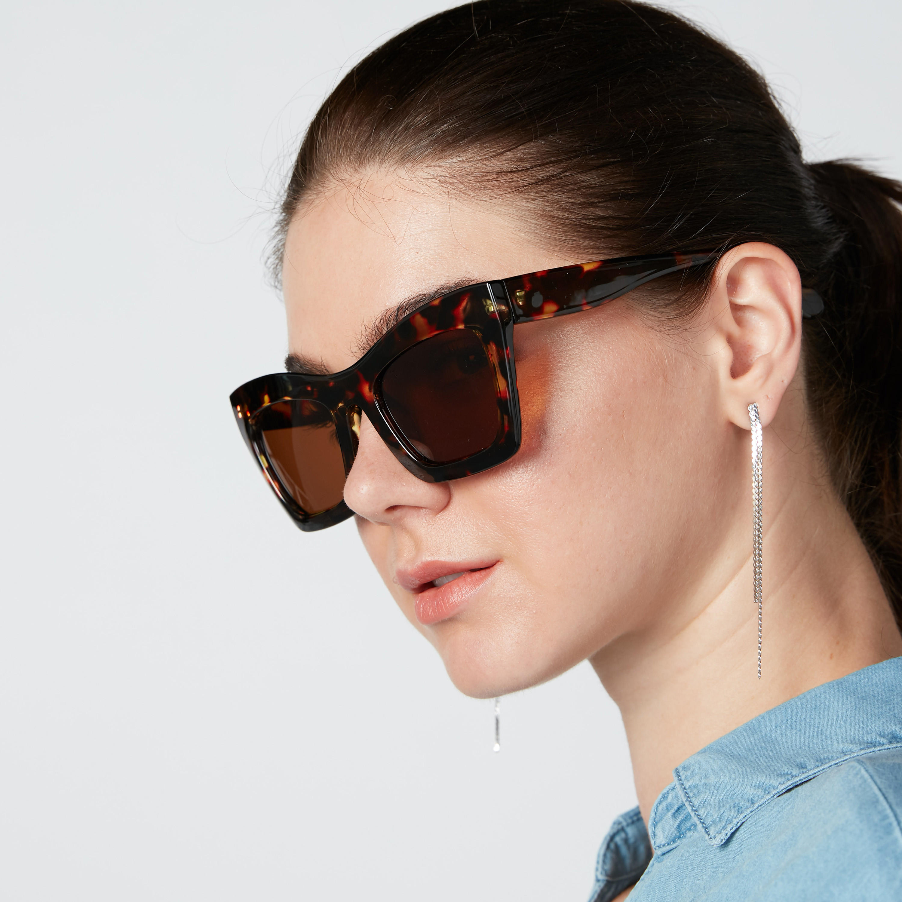 نظّارة شمسيّة واي فيرار بإطار كامل وطبعات-women-sunglasses-image-2