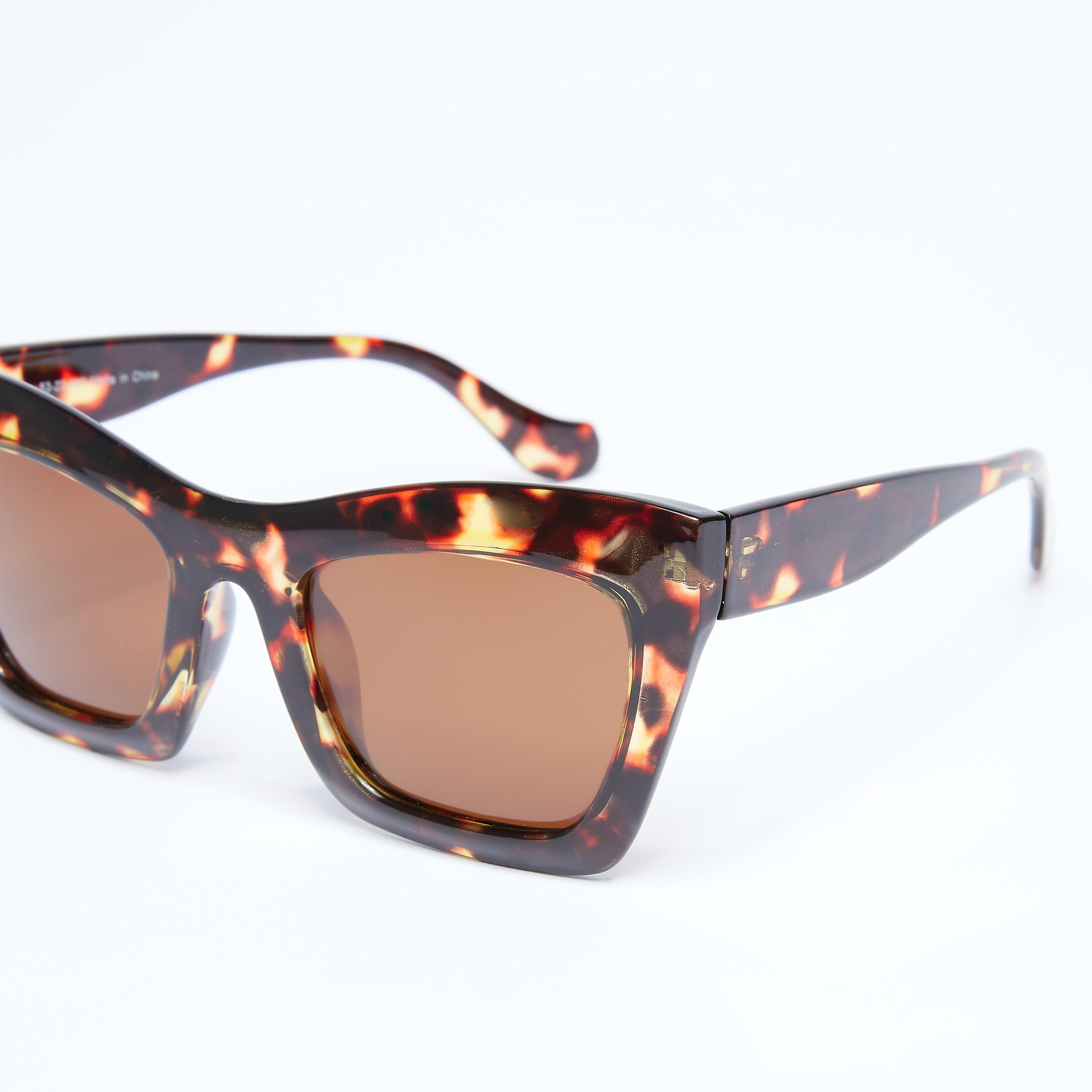 نظّارة شمسيّة واي فيرار بإطار كامل وطبعات-women-sunglasses-image-3