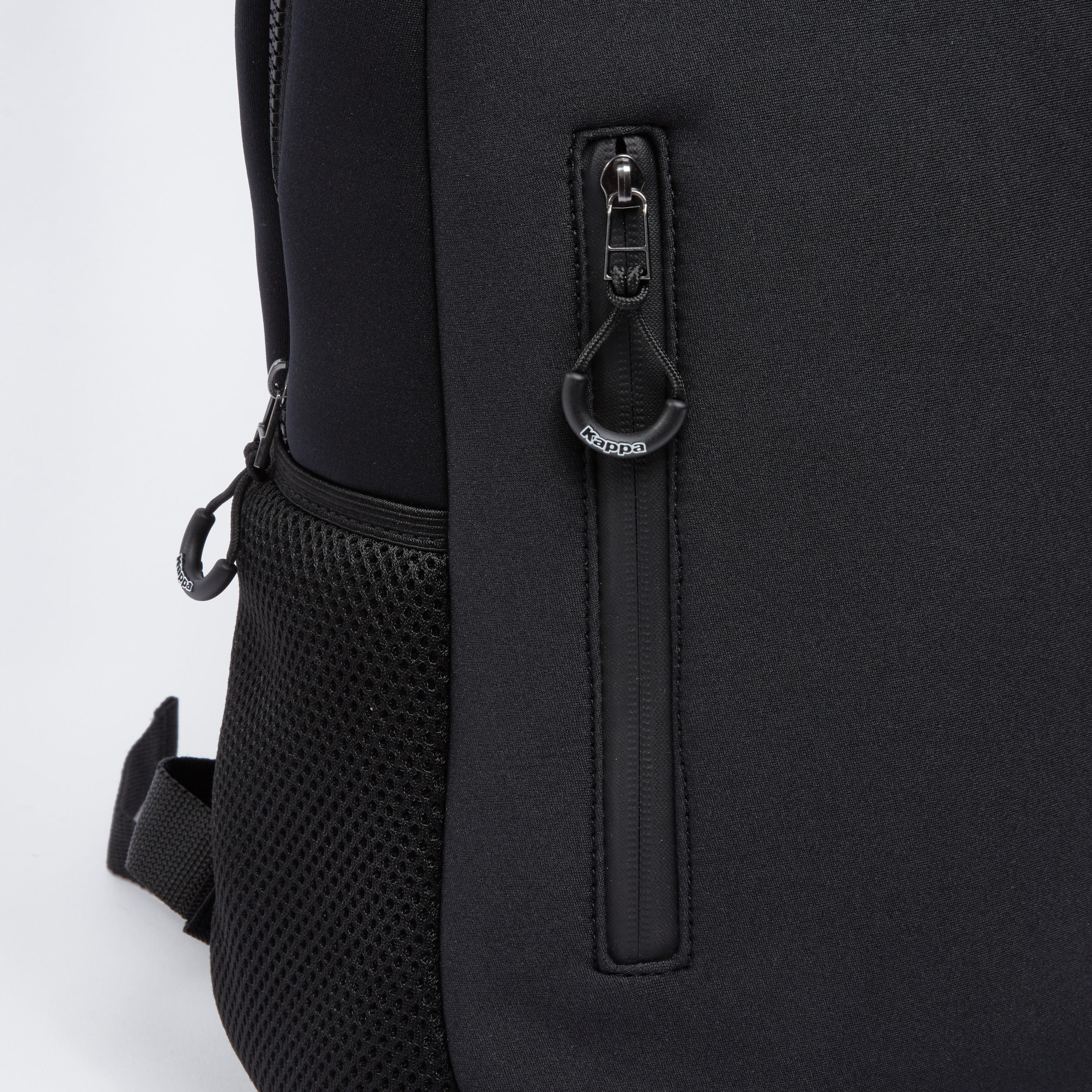 Kappa Plain Backpack with Zip Closure and Printed Backstraps-men-bags-image-3