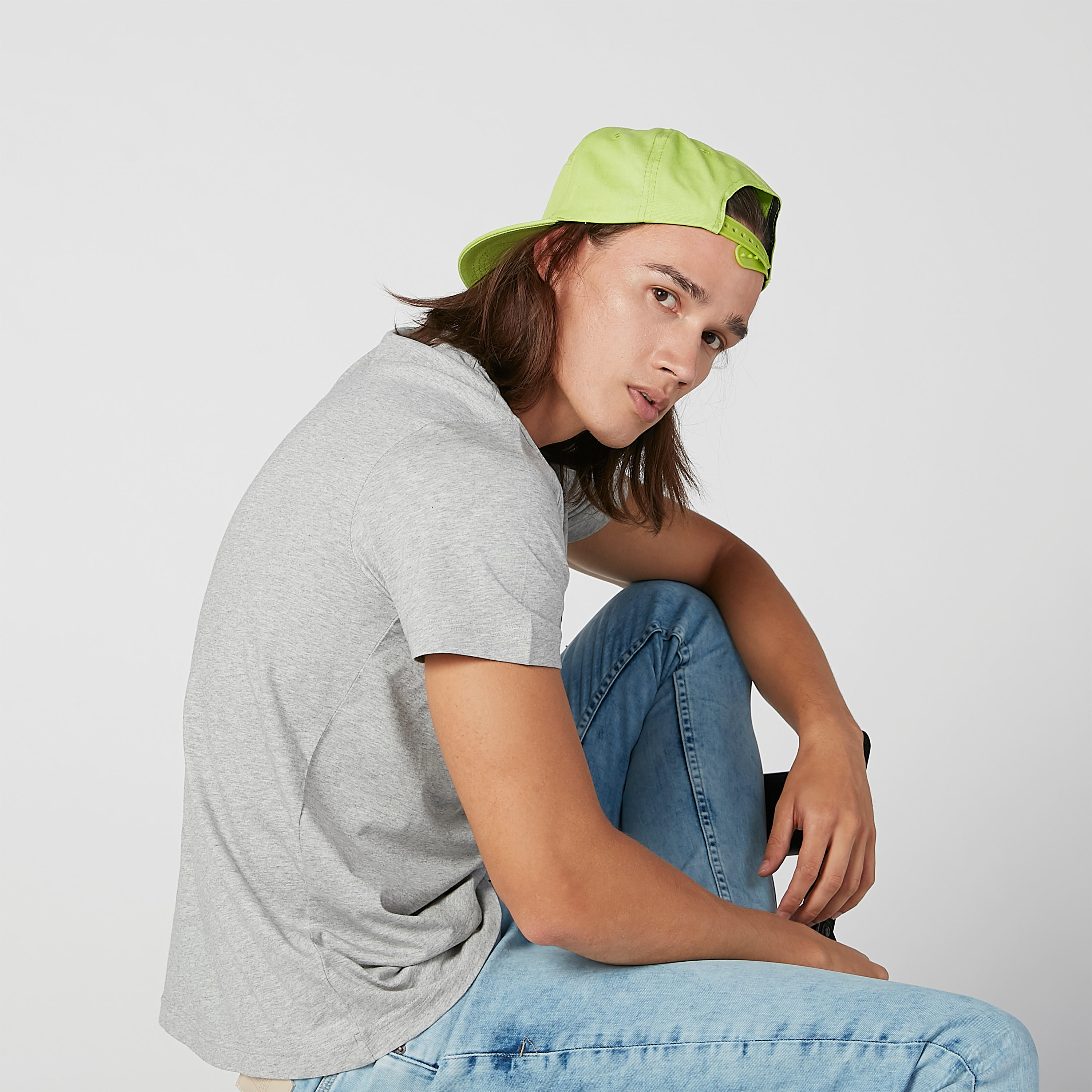 قبعة كاب بارزة الملمس بزر إغلاق-men-caps-image-2