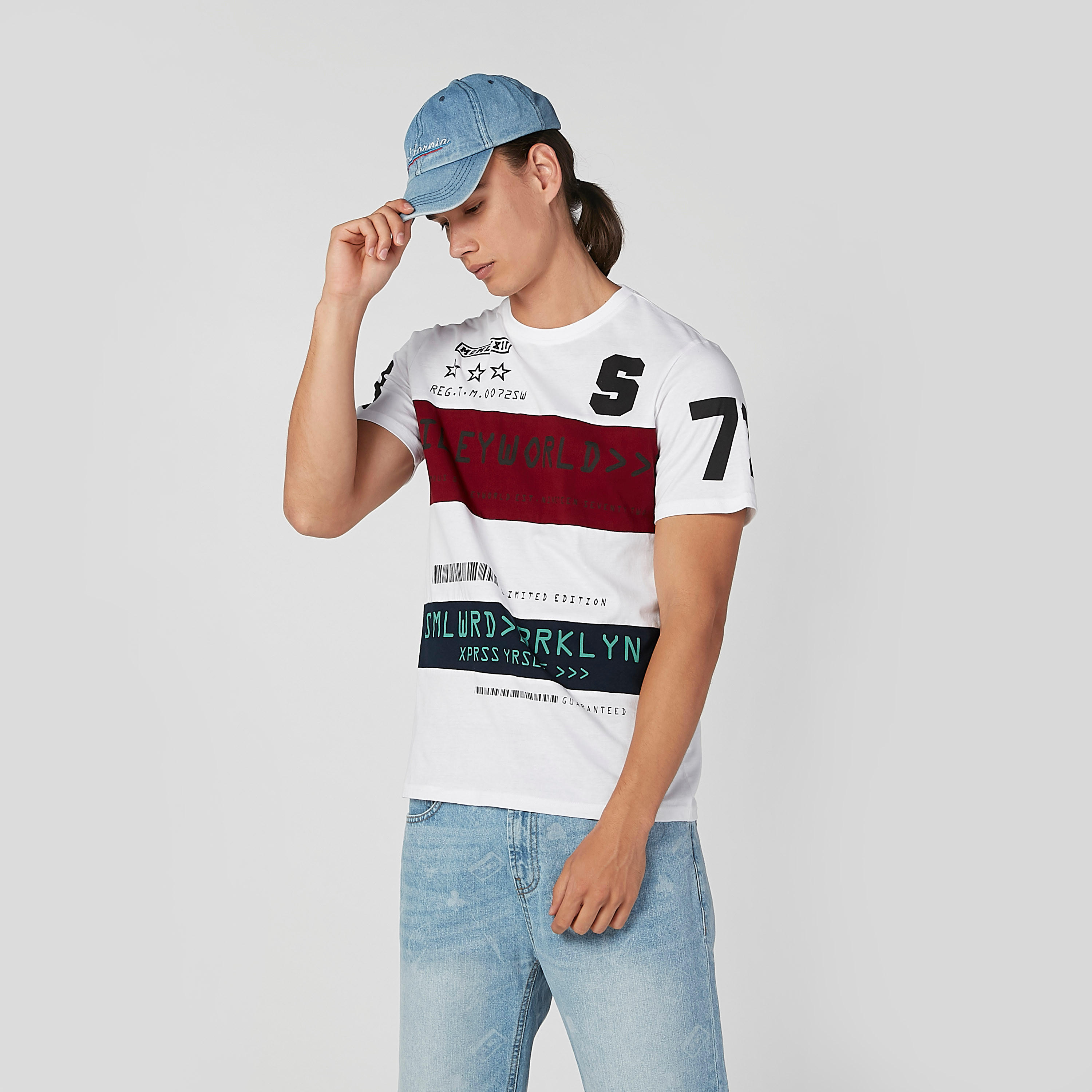 قبعة كاب بارزة الملمس بإبزيم إغلاق-men-caps-image-3