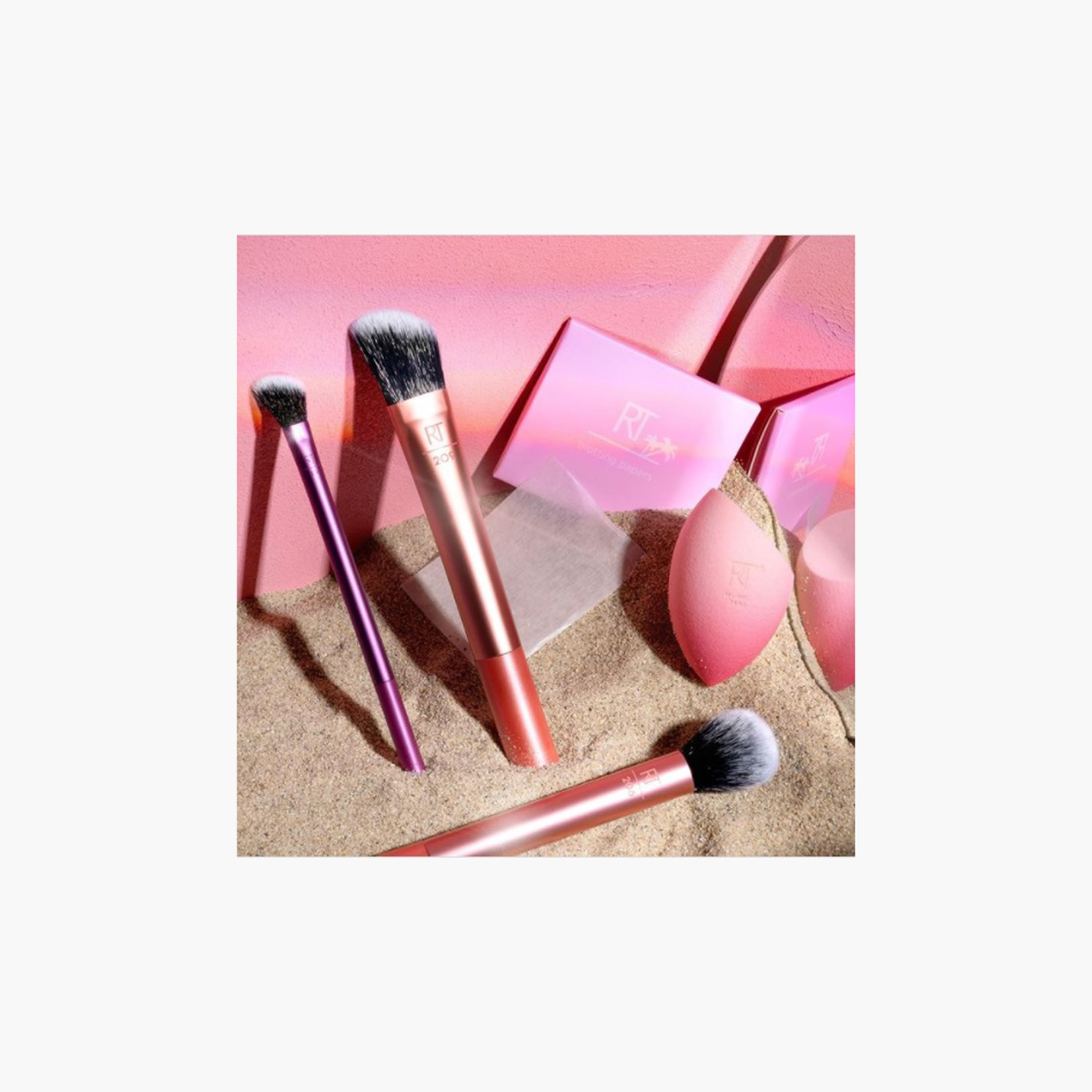 مجموعة فرش مكياج افريداي اسينشيالز من ريل تيكنيكس -من 5 قطع-beautyandpersonalcare-makeup-brushesandaccessories-brushes-image-12