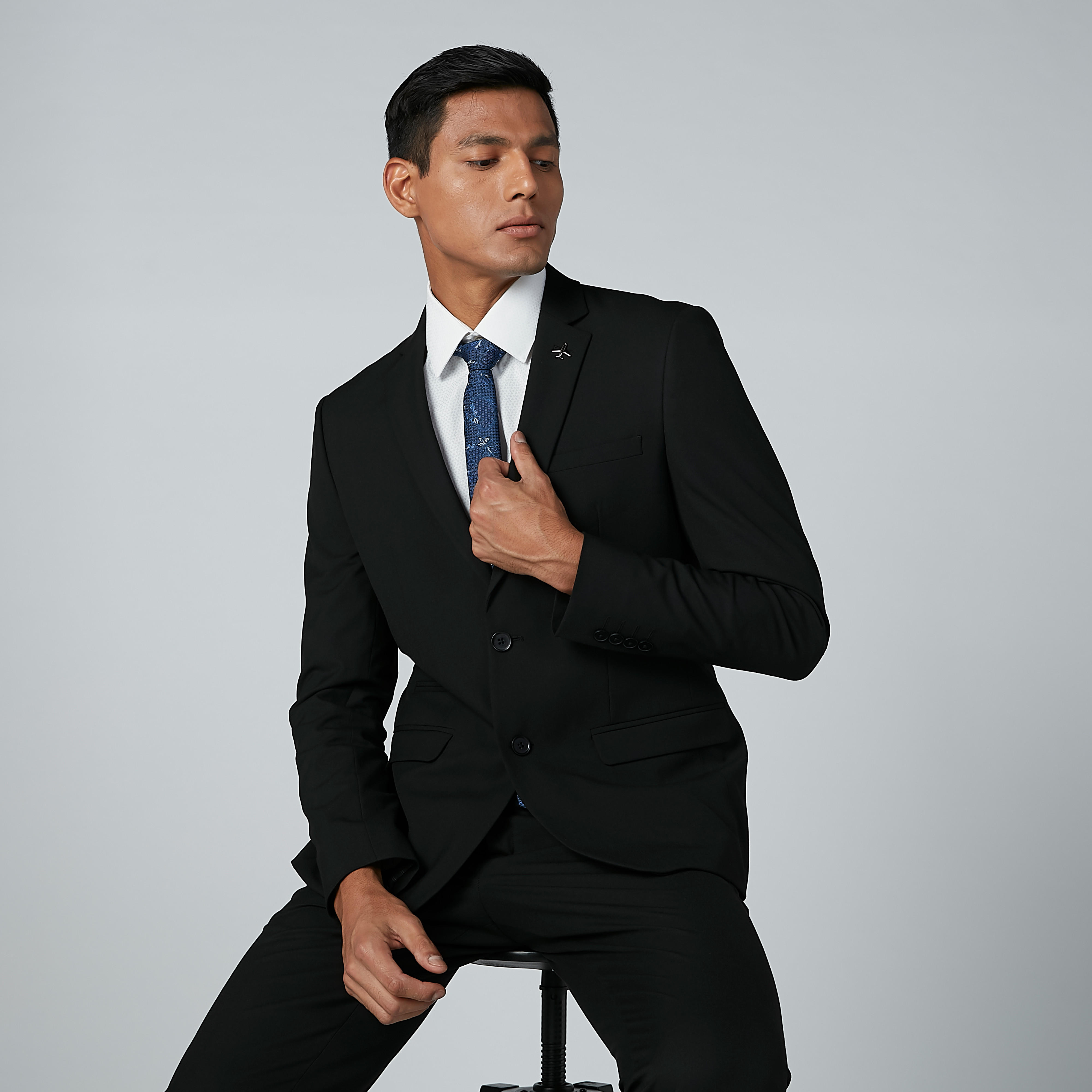 ربطة عنق عادية بارزة الملمس-men-tiesandcufflinks-pocketsquares-image-2
