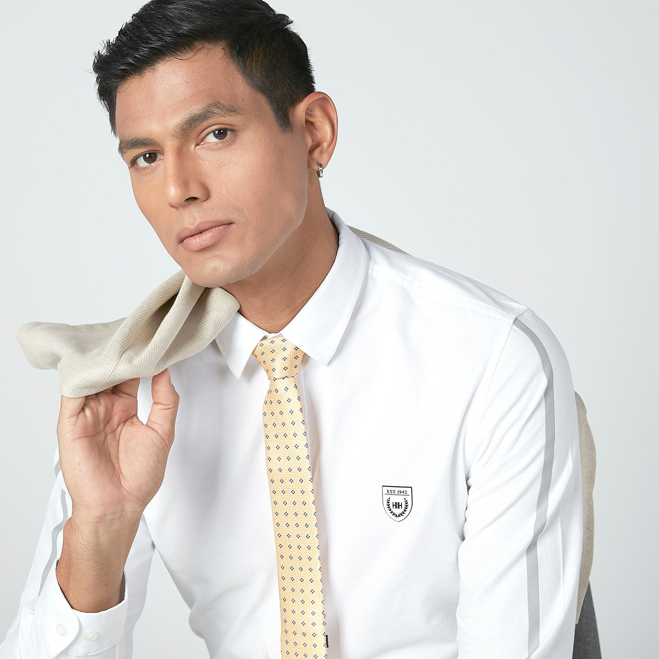 ربطة عنق عادية بارزة الملمس-men-tiesandcufflinks-pocketsquares-image-2