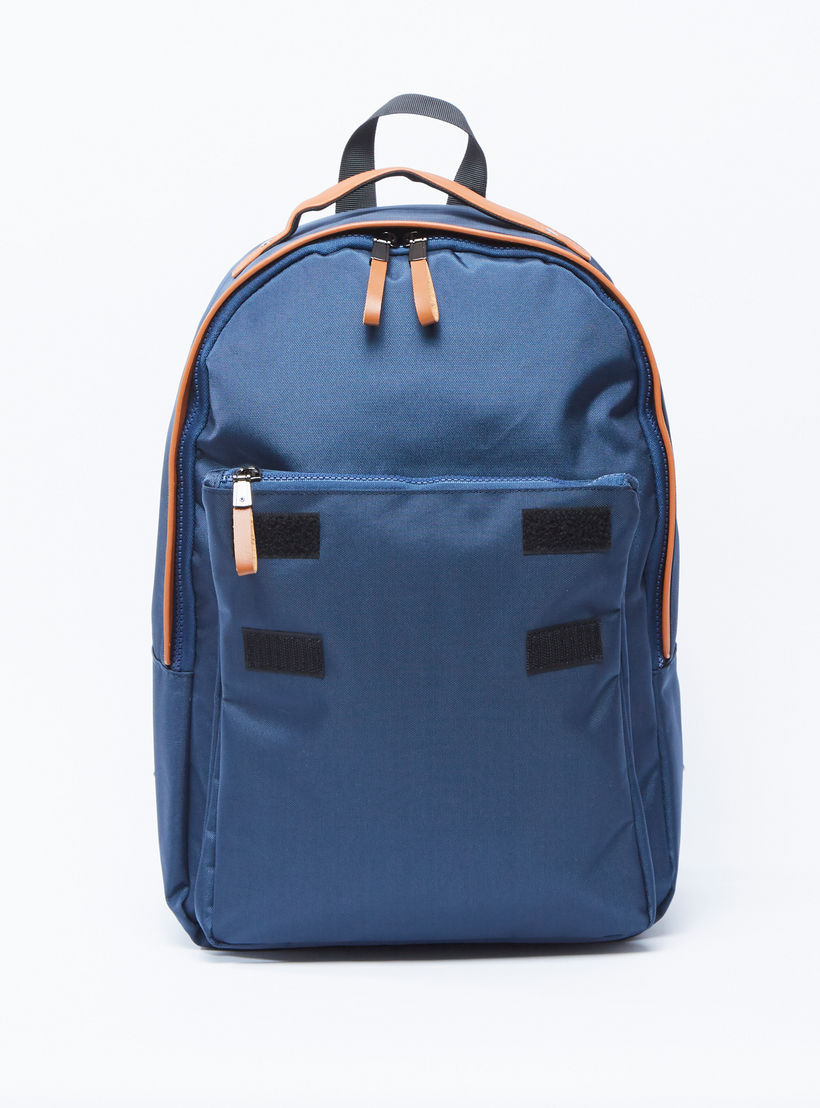 شنطة ظهر سادة بسحاب إغلاق وحمالات كتف قابلة للتعديل-men-bags-image-5