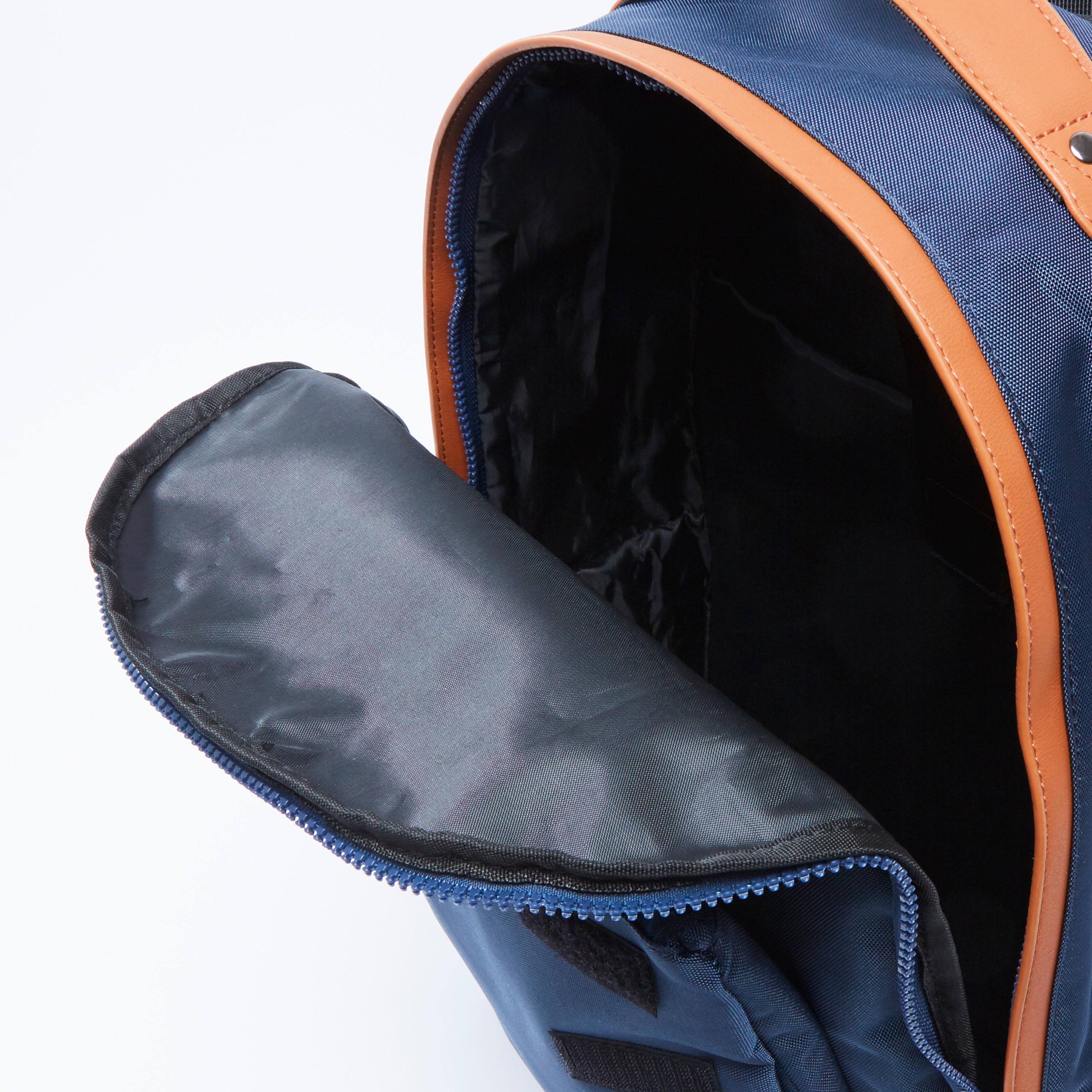 شنطة ظهر سادة بسحاب إغلاق وحمالات كتف قابلة للتعديل-men-bags-image-1