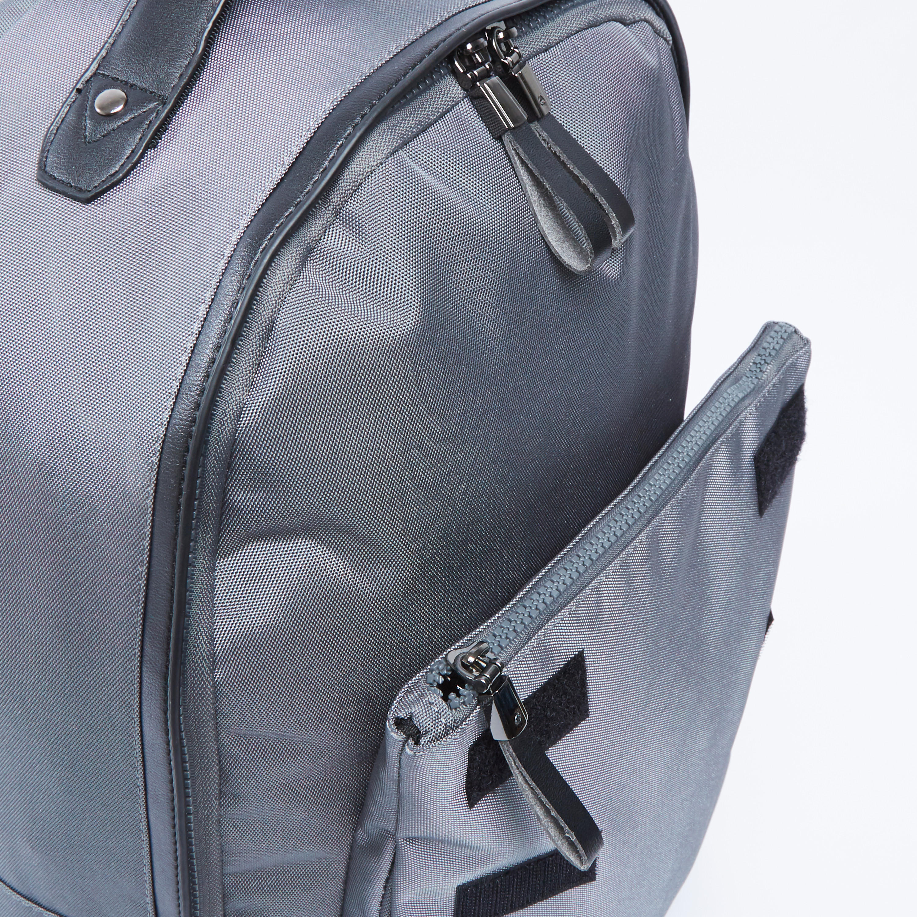 شنطة ظهر سادة بحمّالات قابلة للتعديل ومقبض علوي-men-bags-image-3