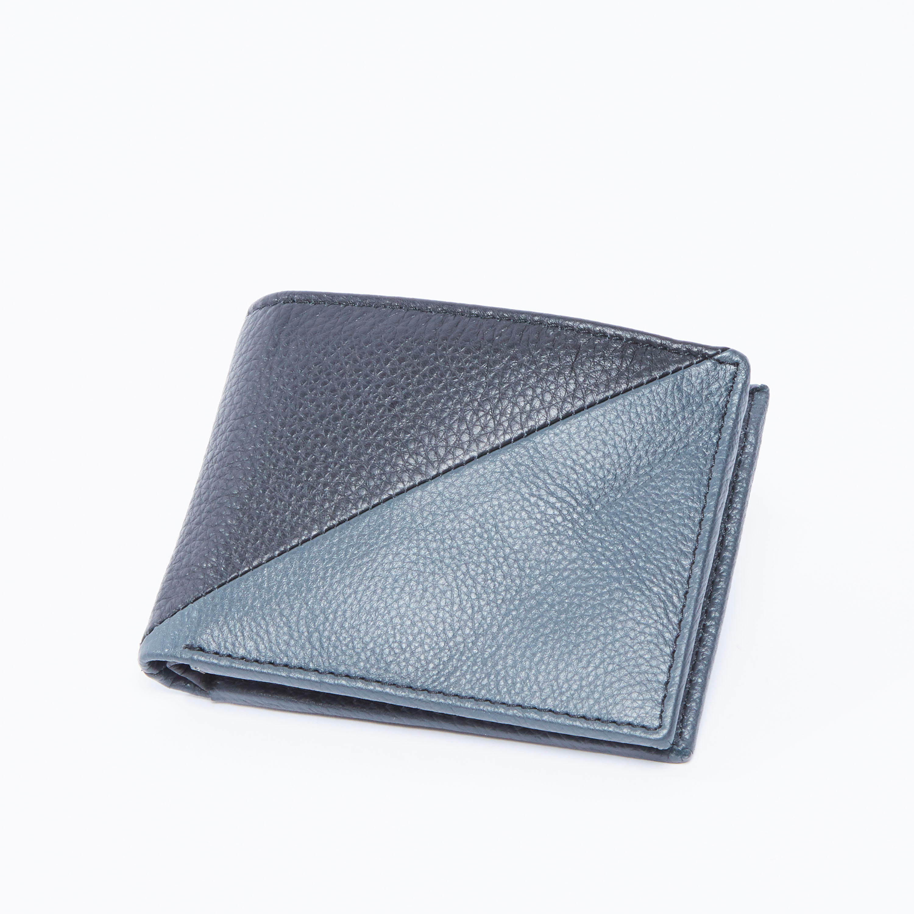 محفظة بارزة الملمس بطيّة مزدوجة وفتحات للبطاقات-men-beltsandwallets-wallets-image-1