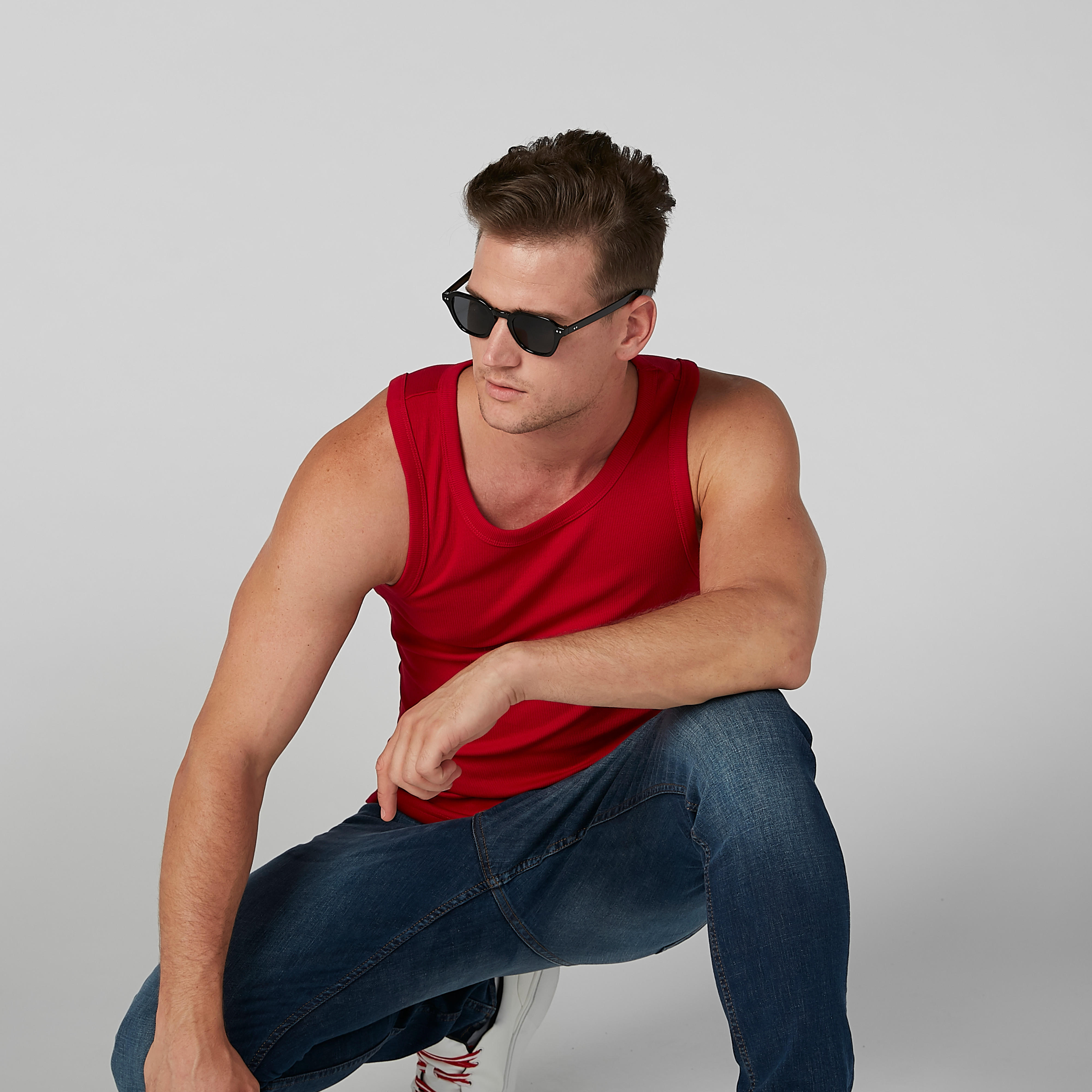 نظّارة شمسيّة مربّعة سادة بإطار كامل-men-sunglasses-image-4