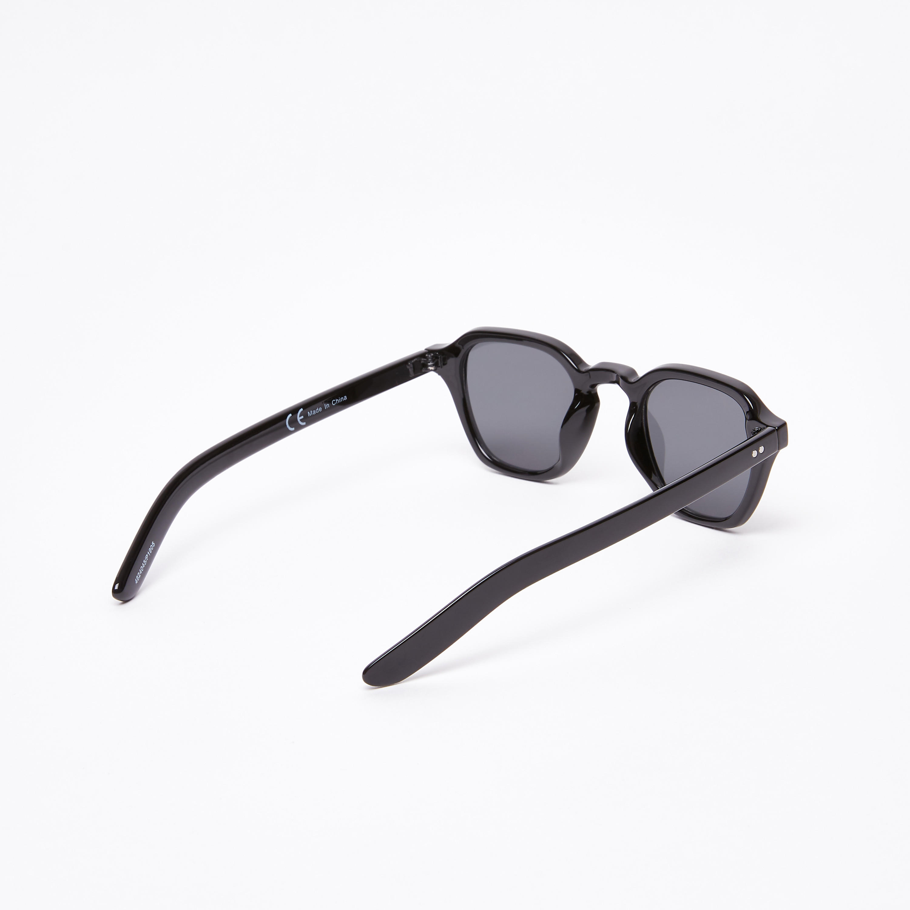 نظّارة شمسيّة مربّعة سادة بإطار كامل-men-sunglasses-image-3