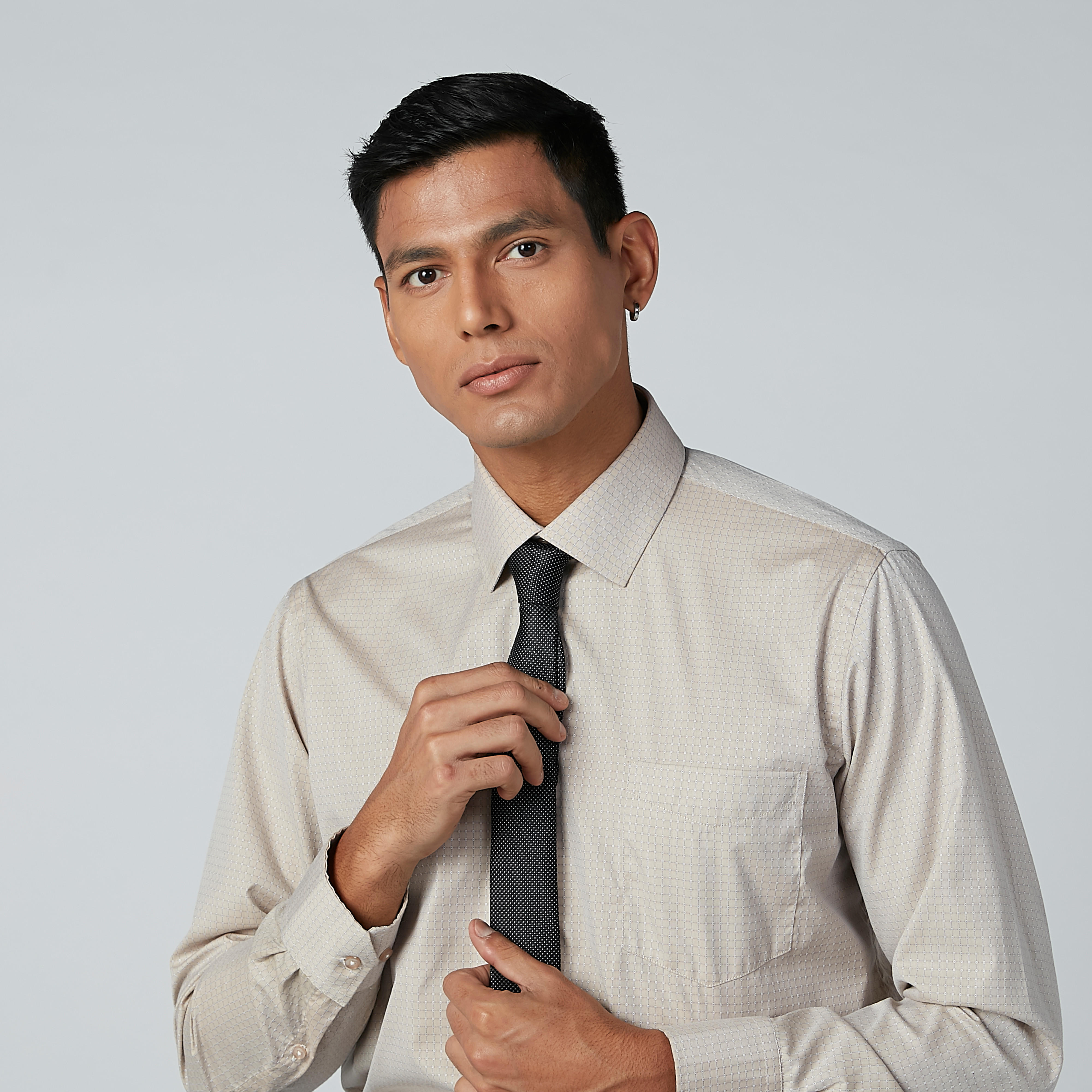 ربطة عنق عادية بارزة الملمس-men-tiesandcufflinks-pocketsquares-image-3
